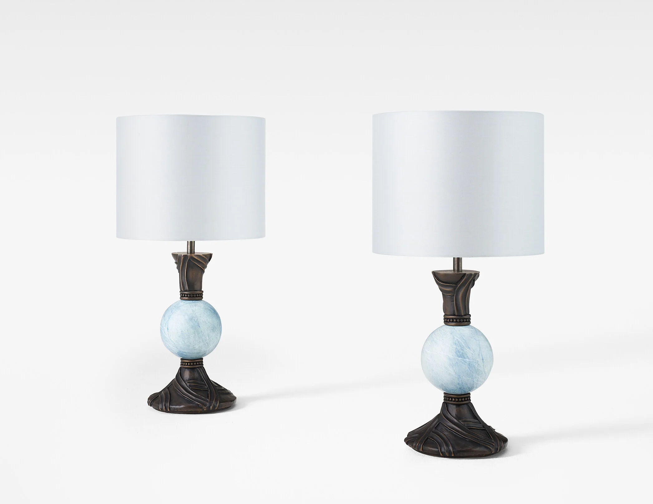 Le Monde table lamp VERSION_LOW RES (3000px sRGB).jpg