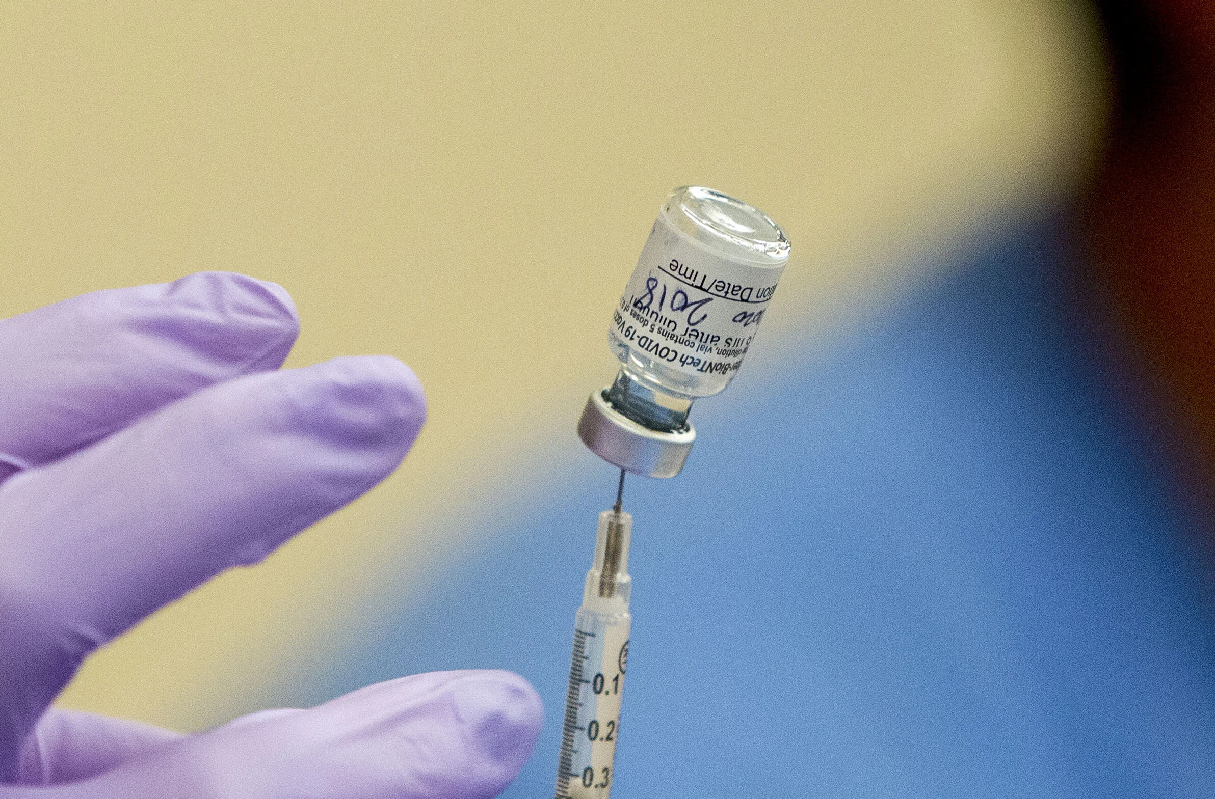 20201217-Vaccine-EE472.jpg