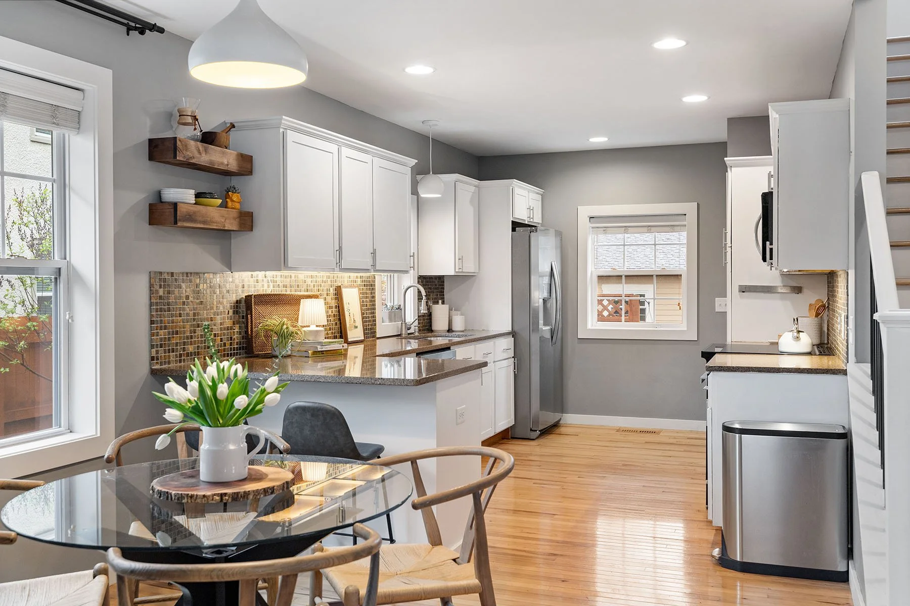 web_Dining to kitchen.jpg