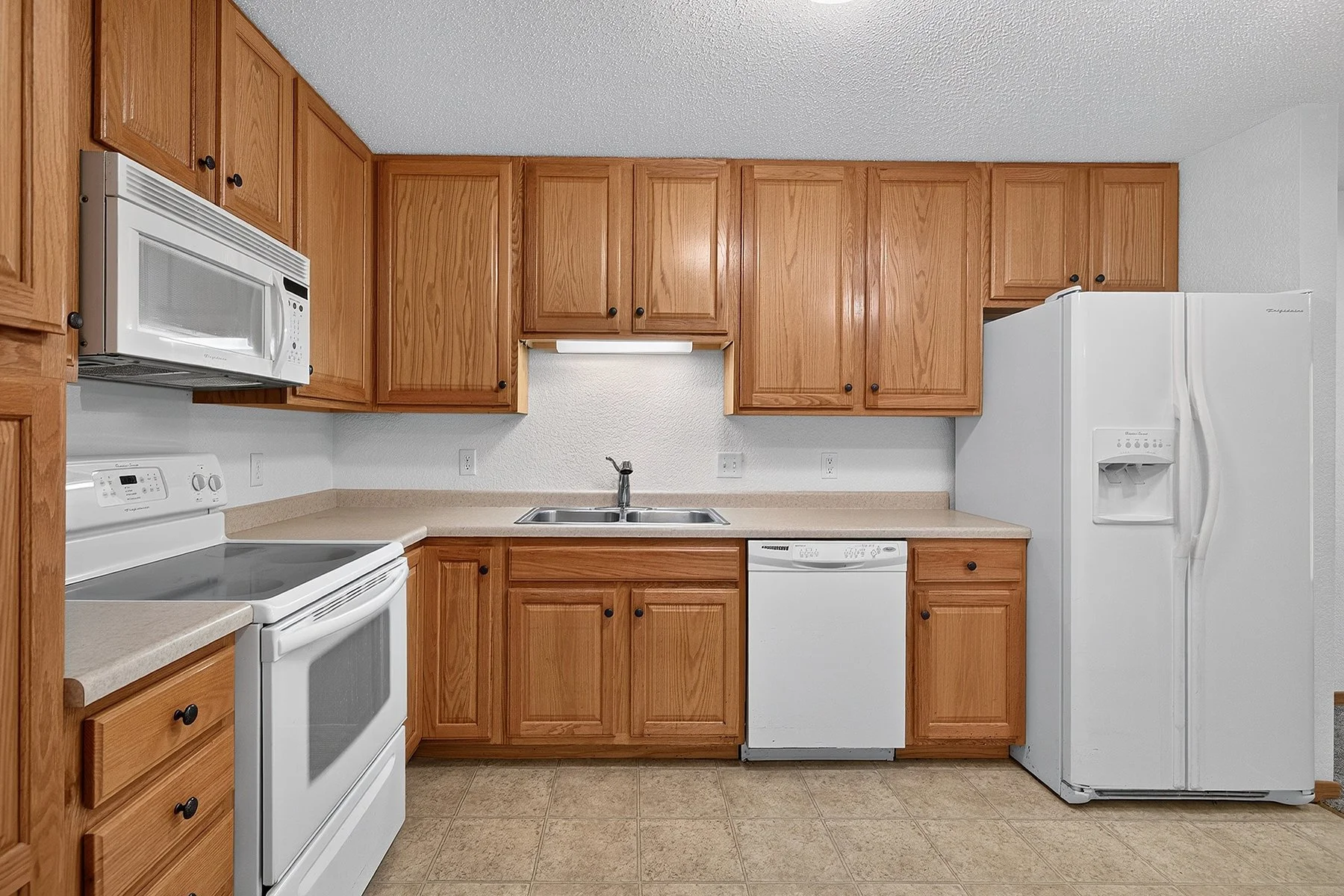 web_Kitchen 1.jpg