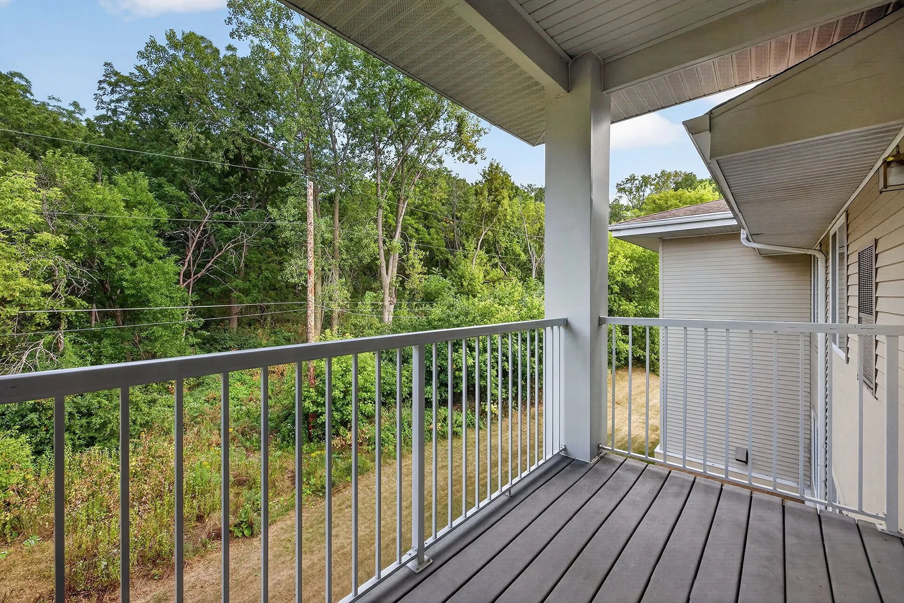 web_Balcony 1.jpg