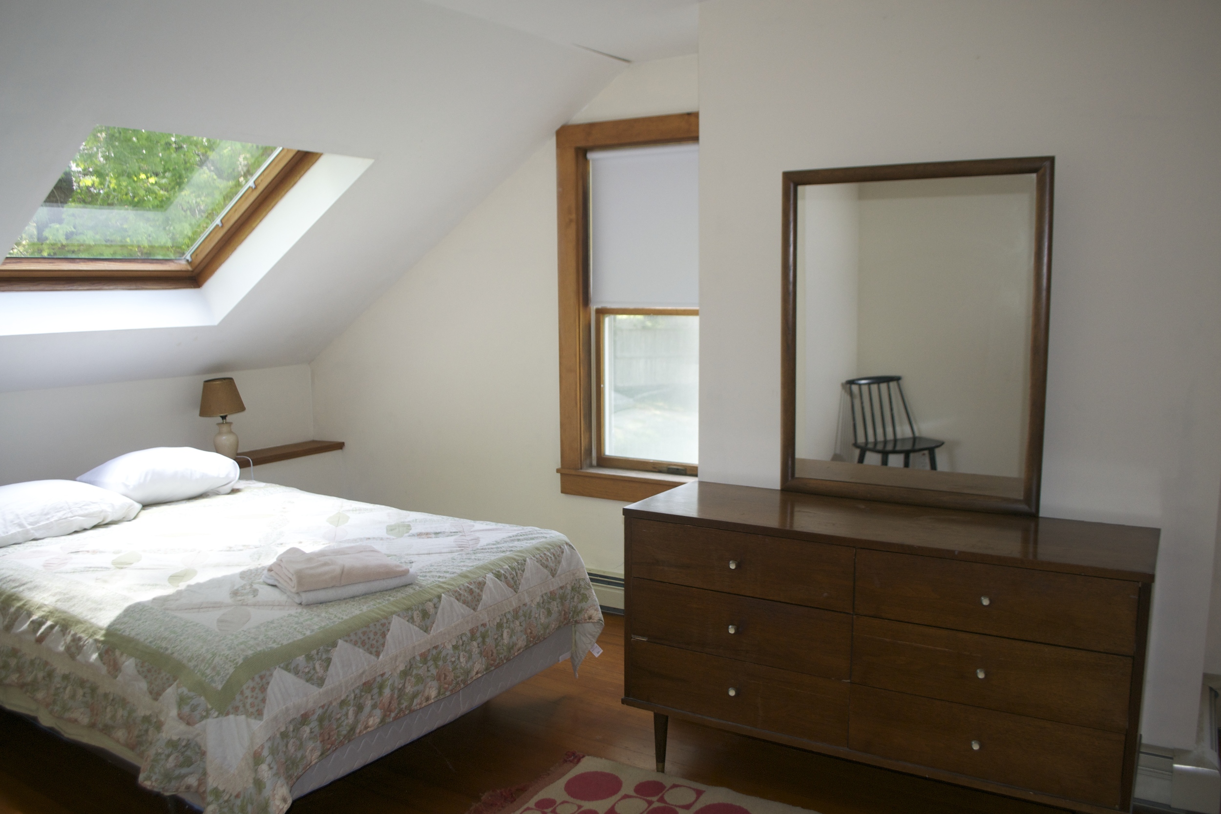 Lodgebedroom1.jpg