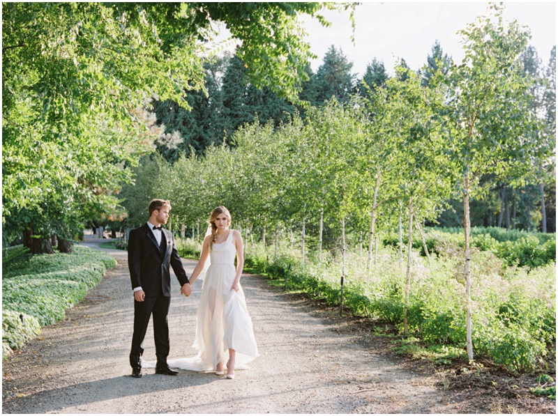 bride_groom_style_black_tie.jpg