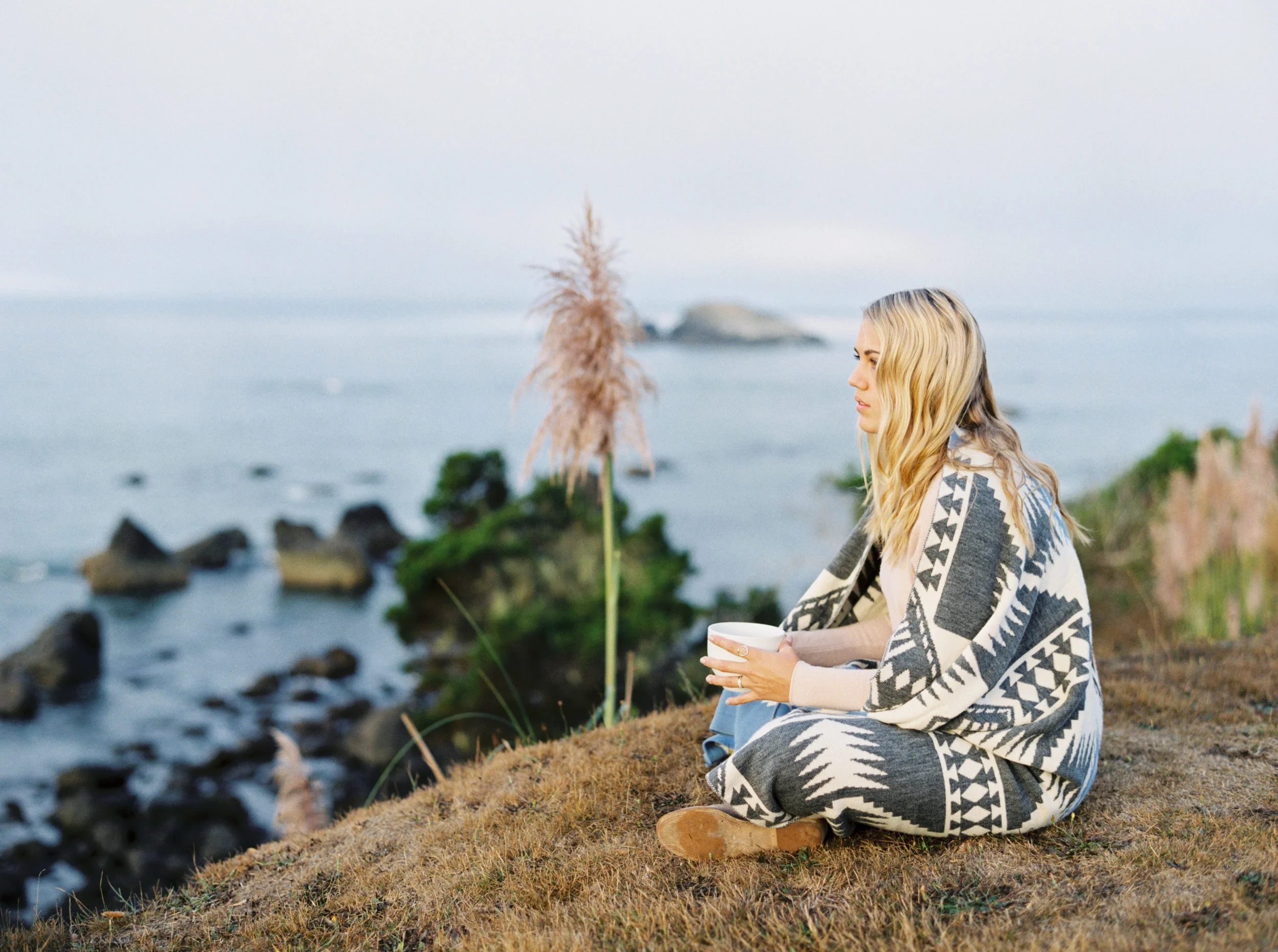Cozy_oregon_coast_senior_session_crescent_city.jpg