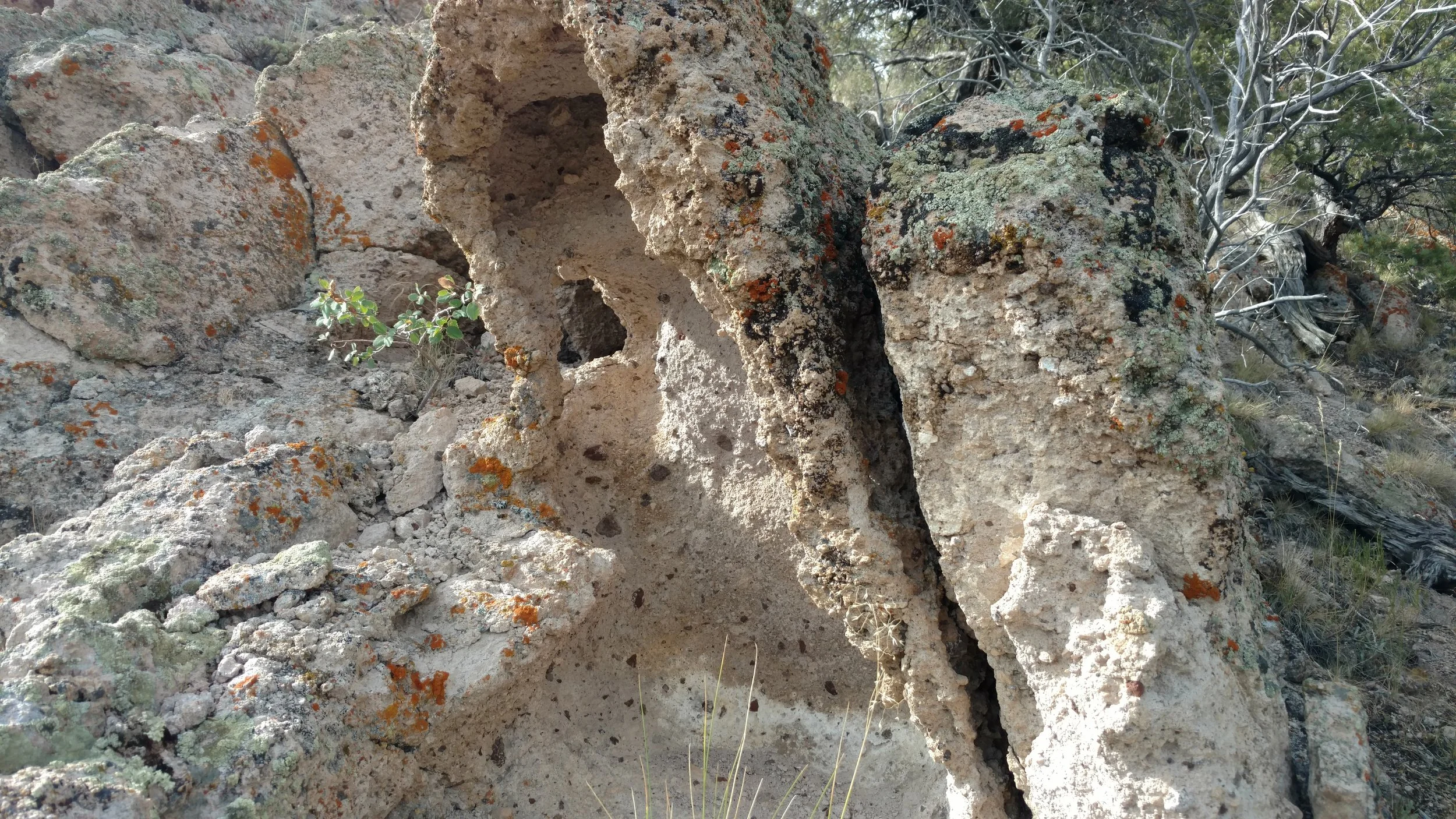 Rocky window formations