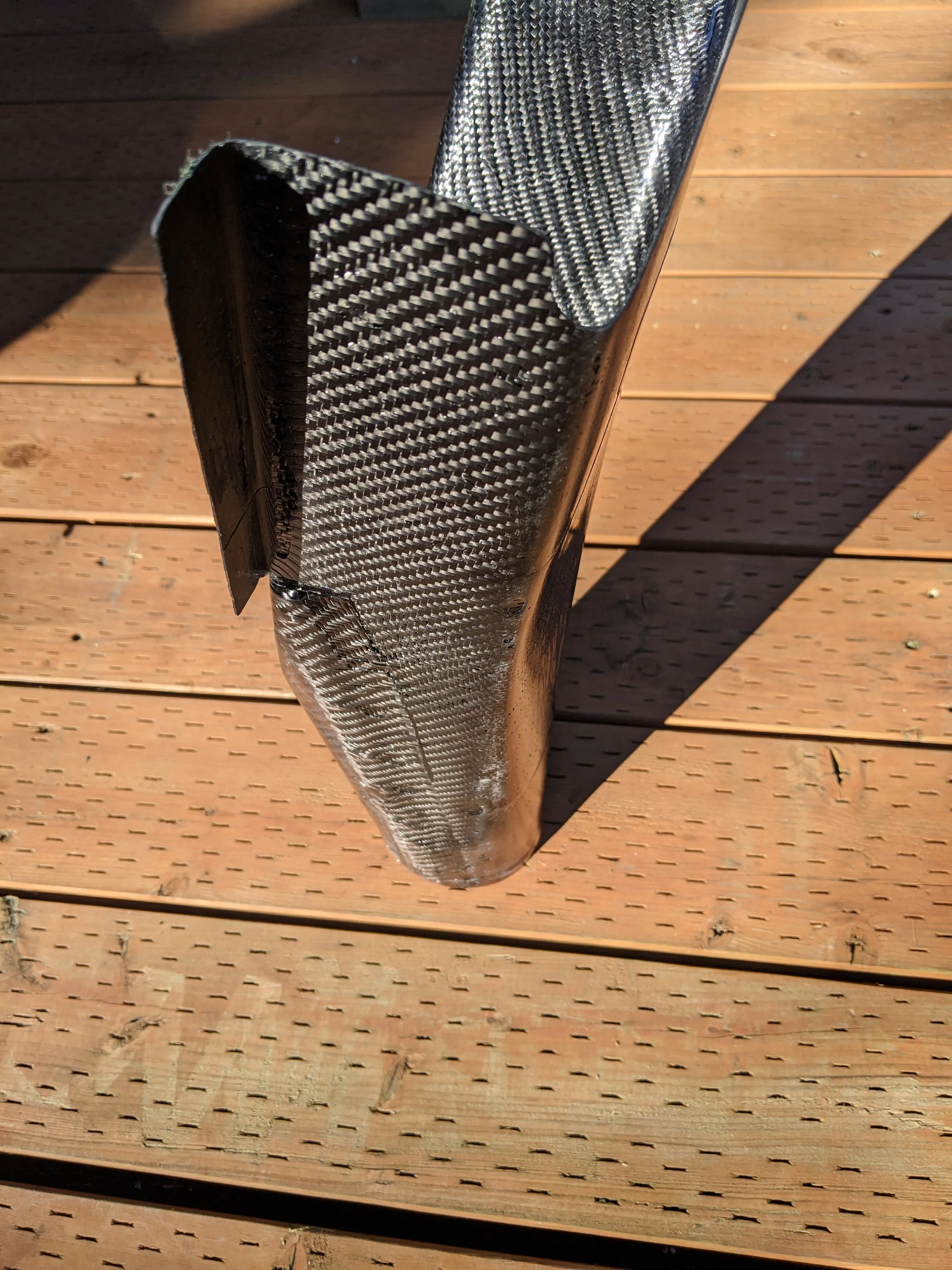 Detail of the side of the duct.