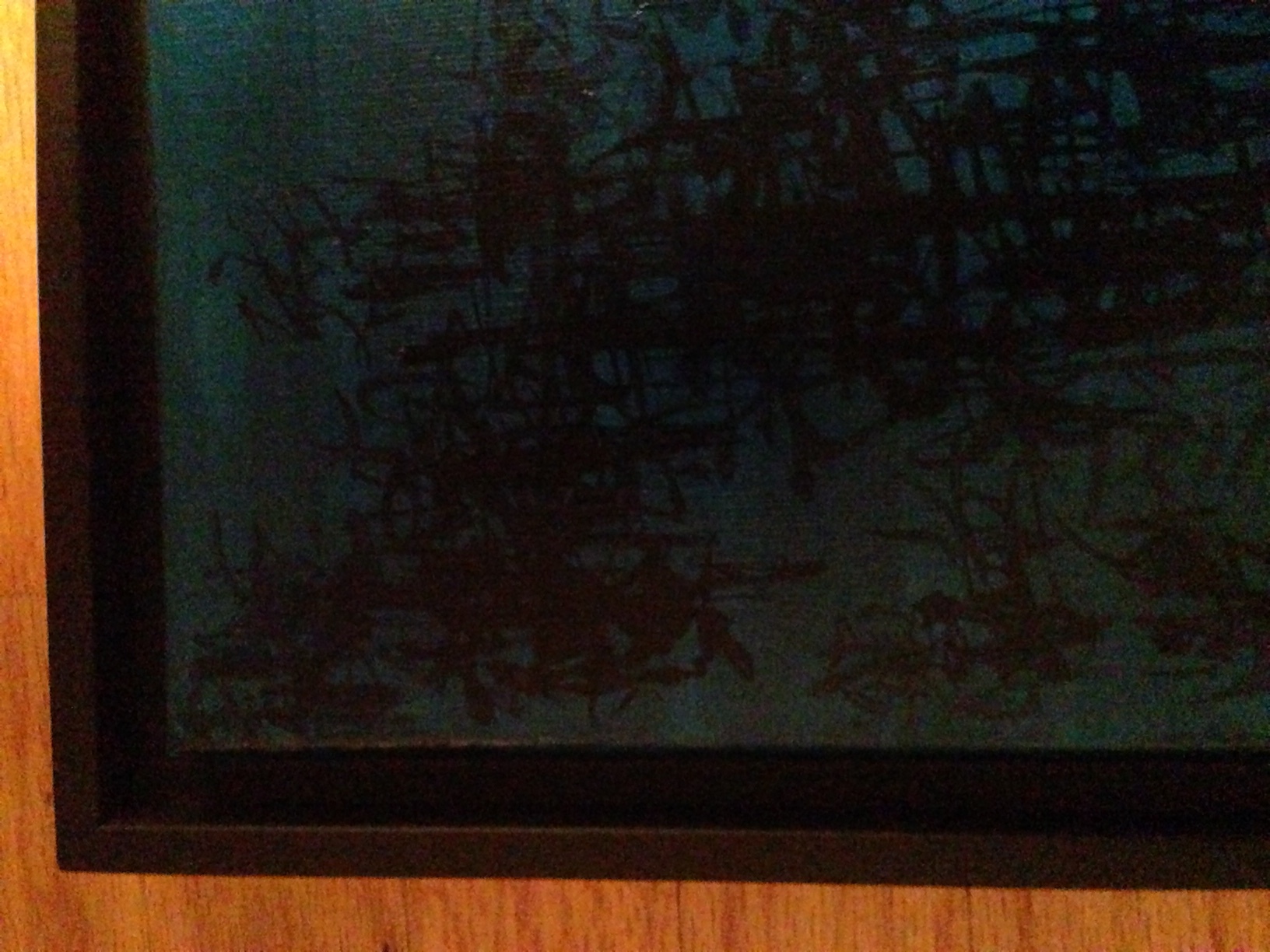 (matt black floater frame)