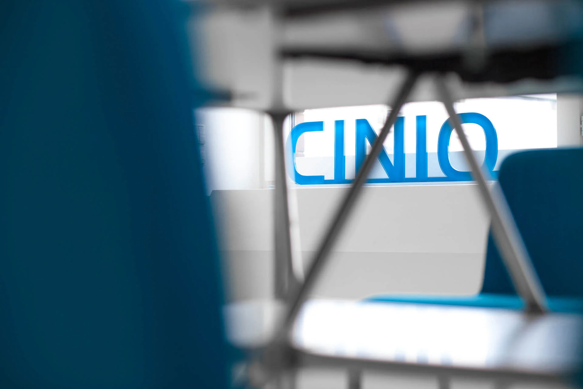 JHNSTL_CINIQ-9517_web.jpg
