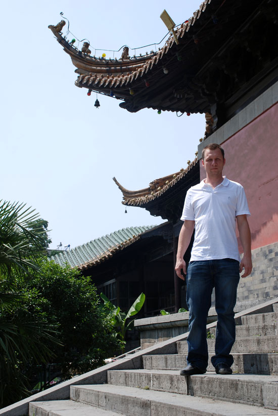 Me and Chinese buildings. For the record, those fucking roofs are really hard to draw.