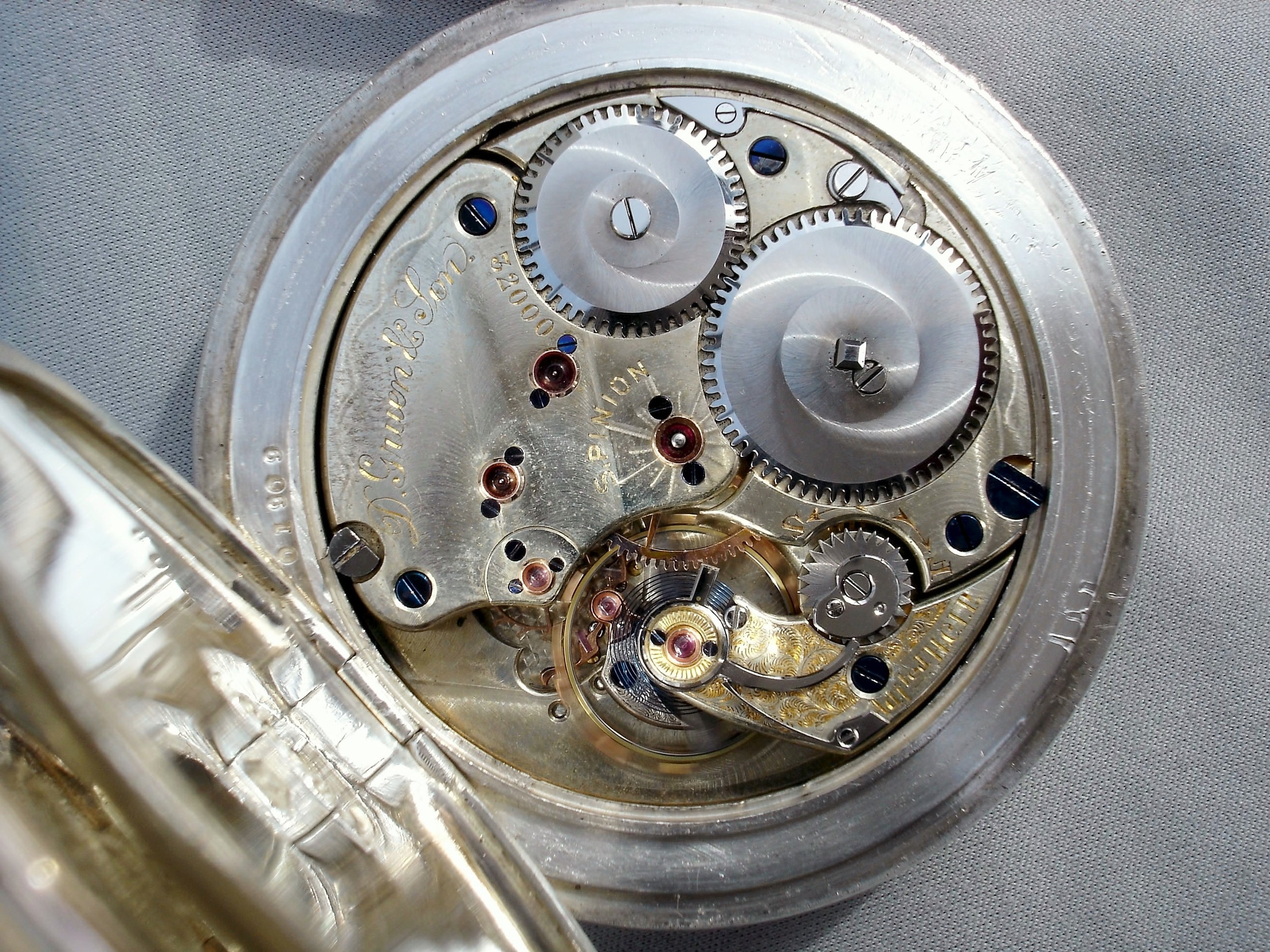 Photo oben :Hendrik Bechtoldt DGS Glashuette i. Sa. GmbH