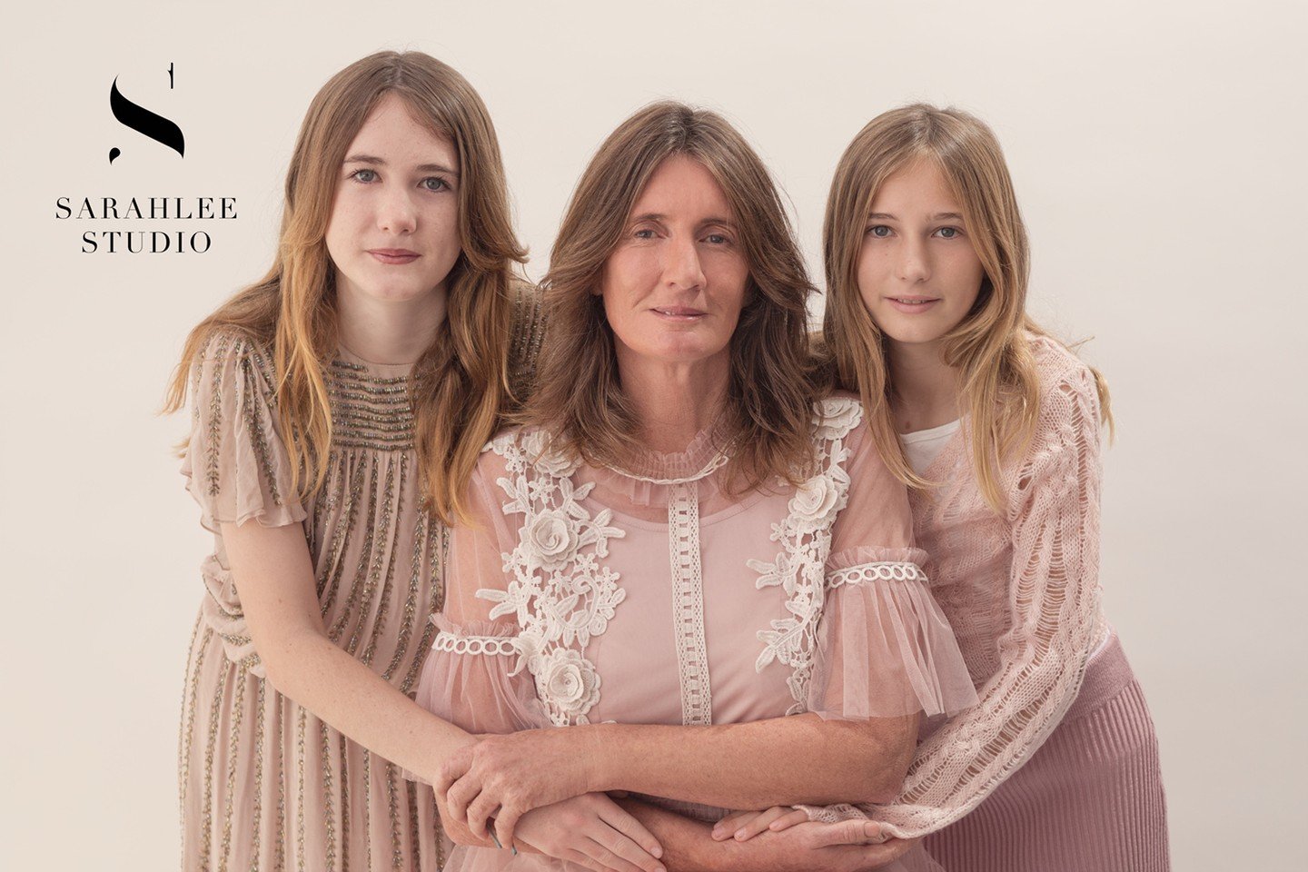 SNEAK PEEK⁠
⁠
This gorgeous trio are Jo, Brenna And Neve. A beautiful family who are inspired by recognising another local lady who we have worked with. Having never had photos before it was super special for us to create a fun, relaxed time and capt