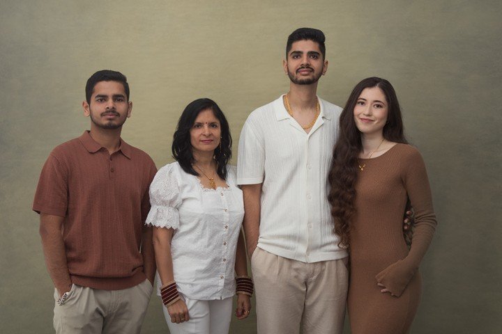 SNEAK PEEK⁠
⁠
After being gifted a voucher the wonderful couple of Jamee and Namin got to capture the first photo as a couple. After chatting with them we decided on a neutral and beige look, as well as a jeans and shirt option (just for them). Plus 