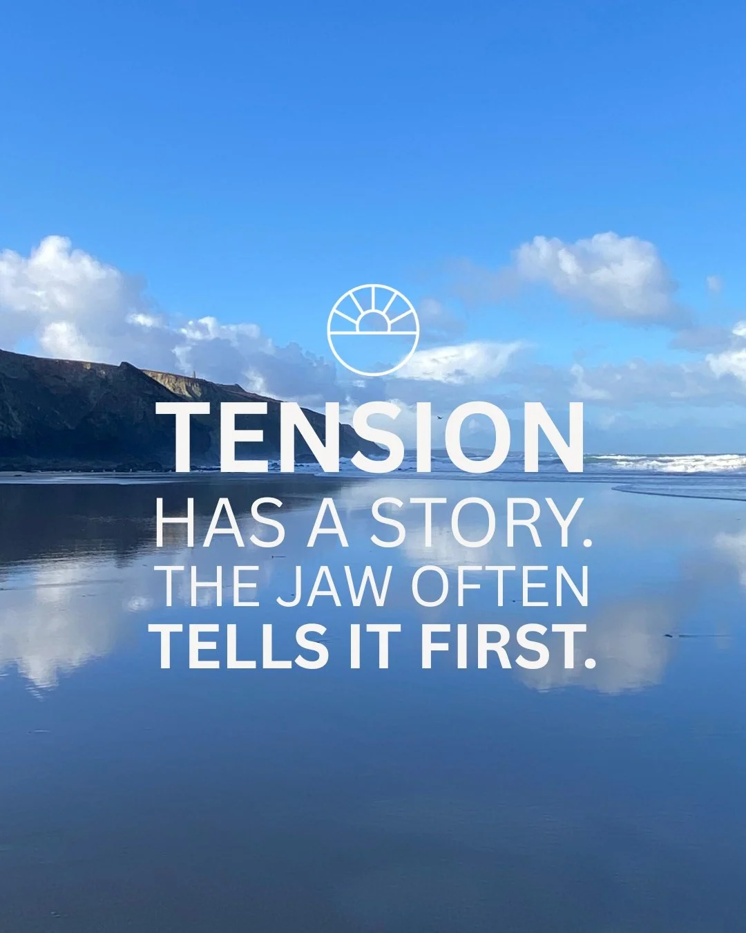 The body keeps track of more than we realise.

Stress, pressure, unspoken tension,  it all has somewhere to go. More often than not, the jaw is where it begins to show.

Where do you notice your body holds tension? 💙

#TMJrelief #tmjmassage #TMJmass