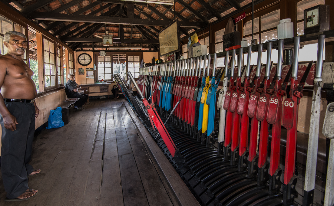 StefanZieglerPhotograpy_Sri Lankan Trains-2.png