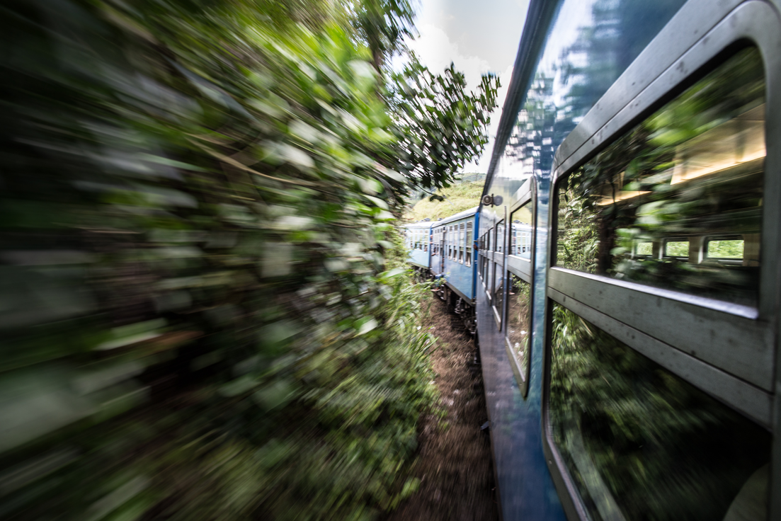 StefanZieglerPhotograpy_Sri Lankan Trains-5.png