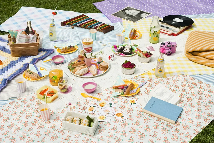 Photo from the Hello Sandwich blog.