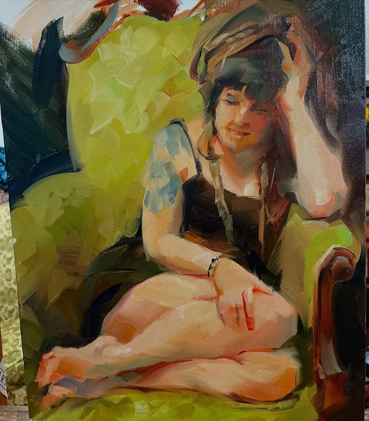 #livemodeldrawing session with my best friend @sashaphillipsart and the best model @penny.lane.dreadful.

This could&rsquo;ve been Day 21 of #stradaeasel if I&rsquo;d kept up with the challenge&mdash;but I kind of fell off the wagon last week. (I was