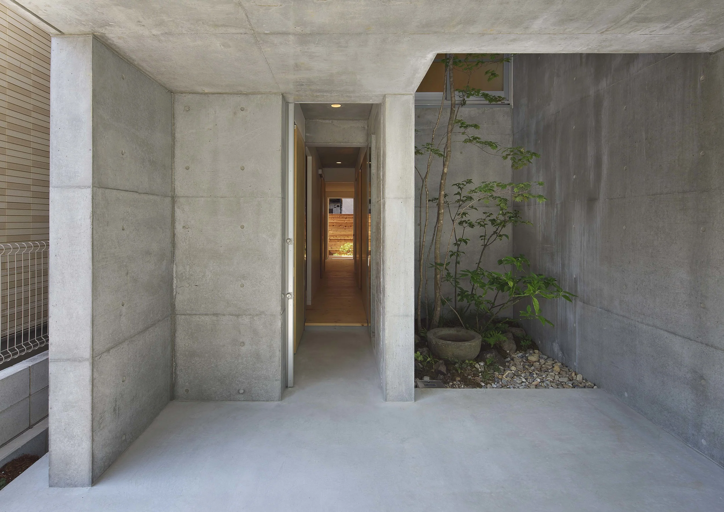 ［architect］House In Abeno シンボルツリーのある中庭を囲む家