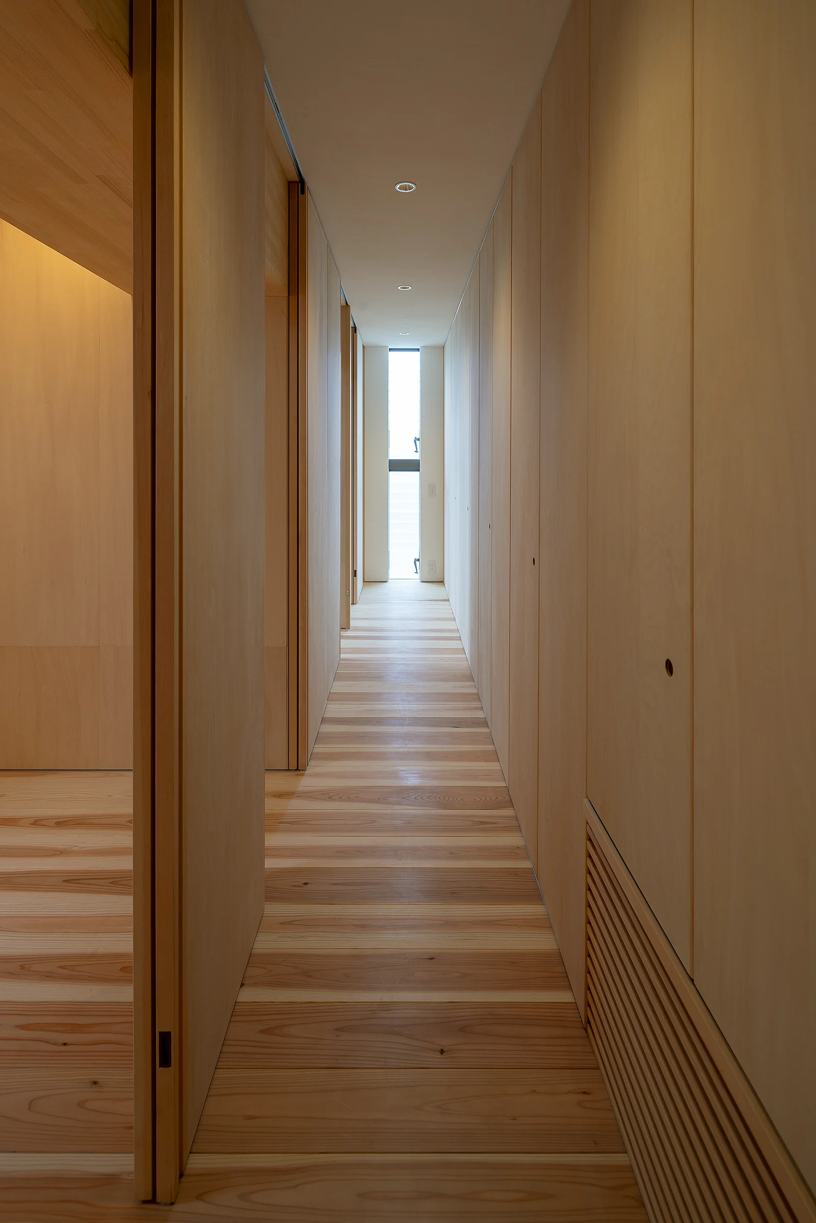 arbol-natural-simple-woodroom.jpg