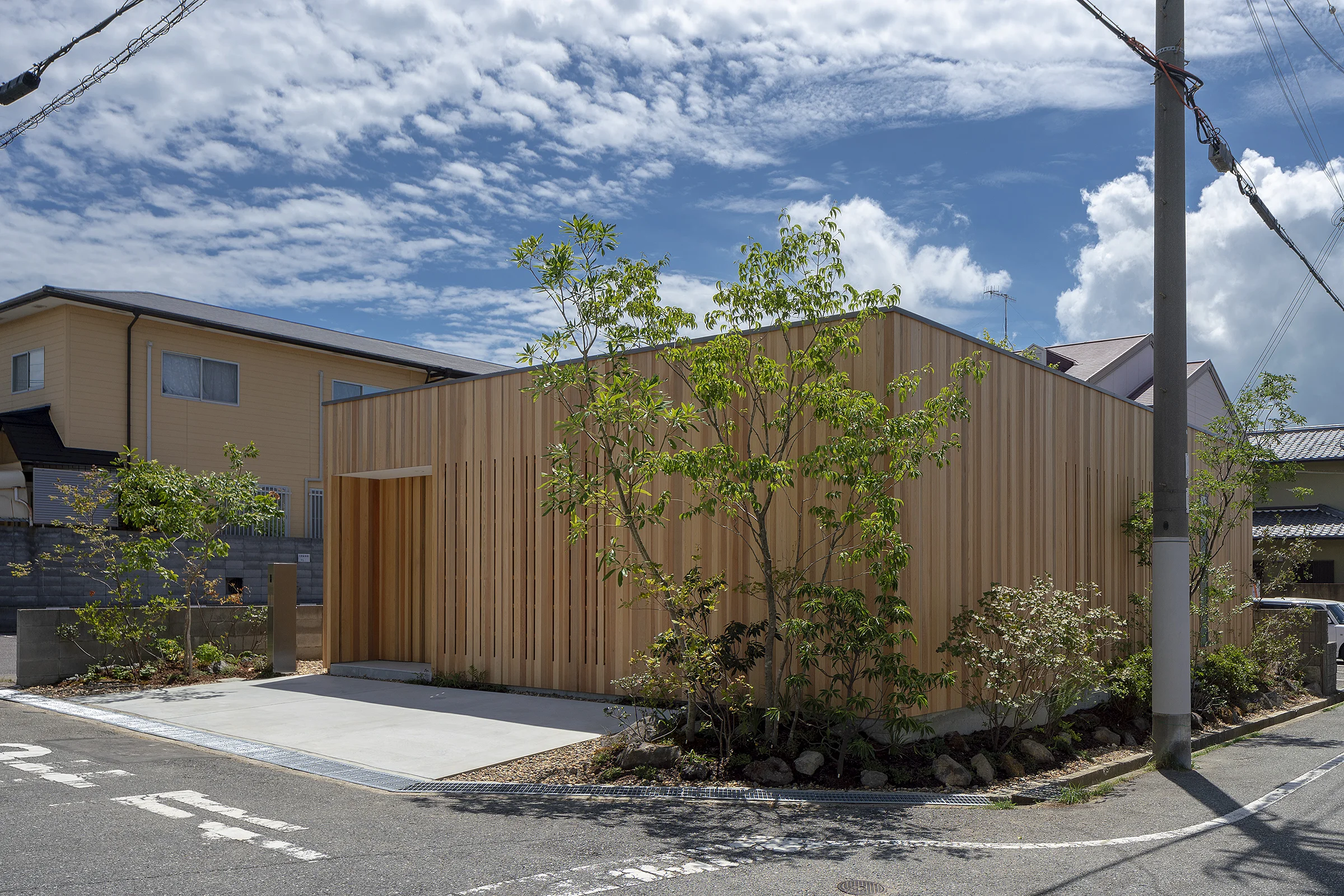 arbol-wood-stripe-house.jpg