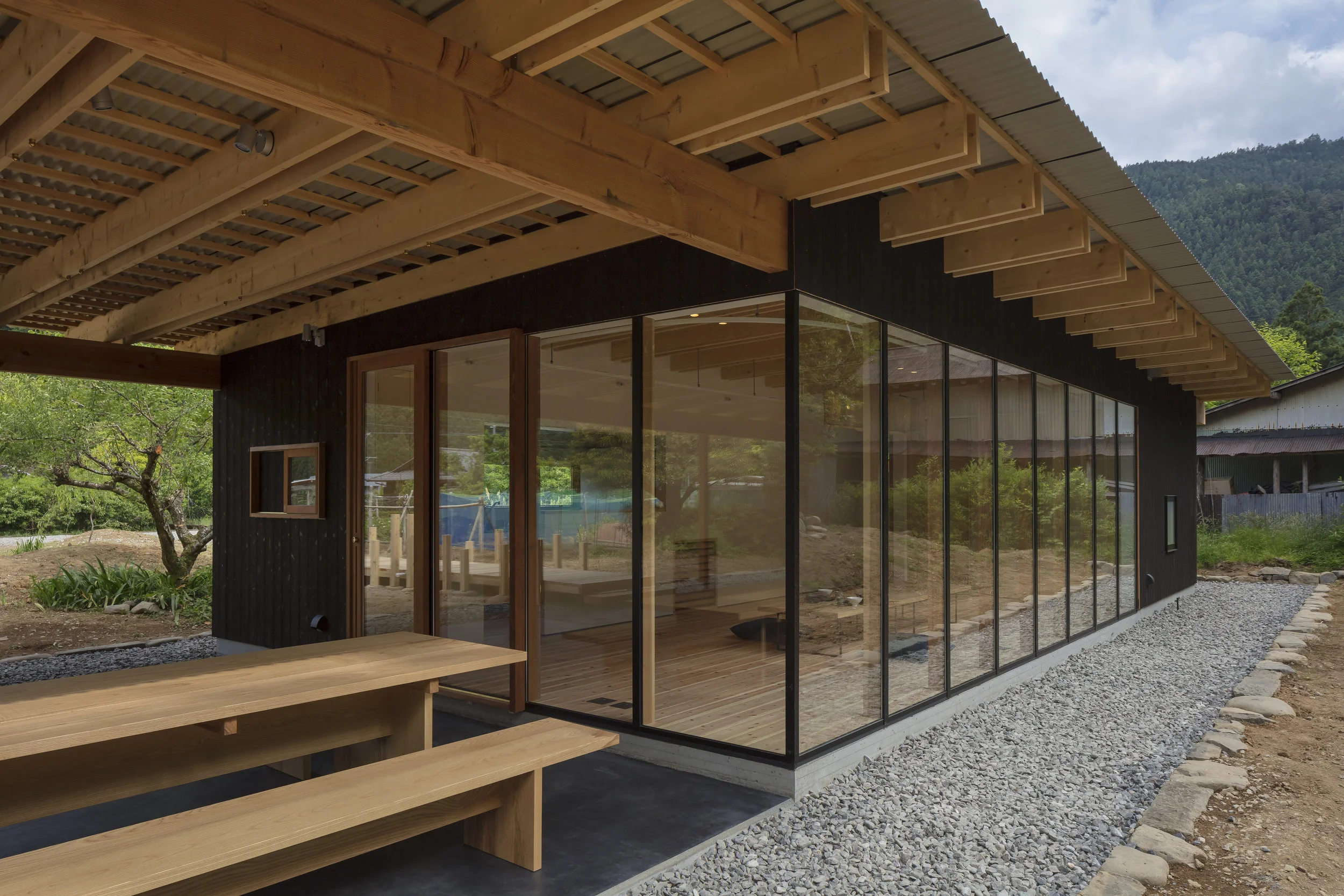 arbol-guesthouse-cederwood.jpg