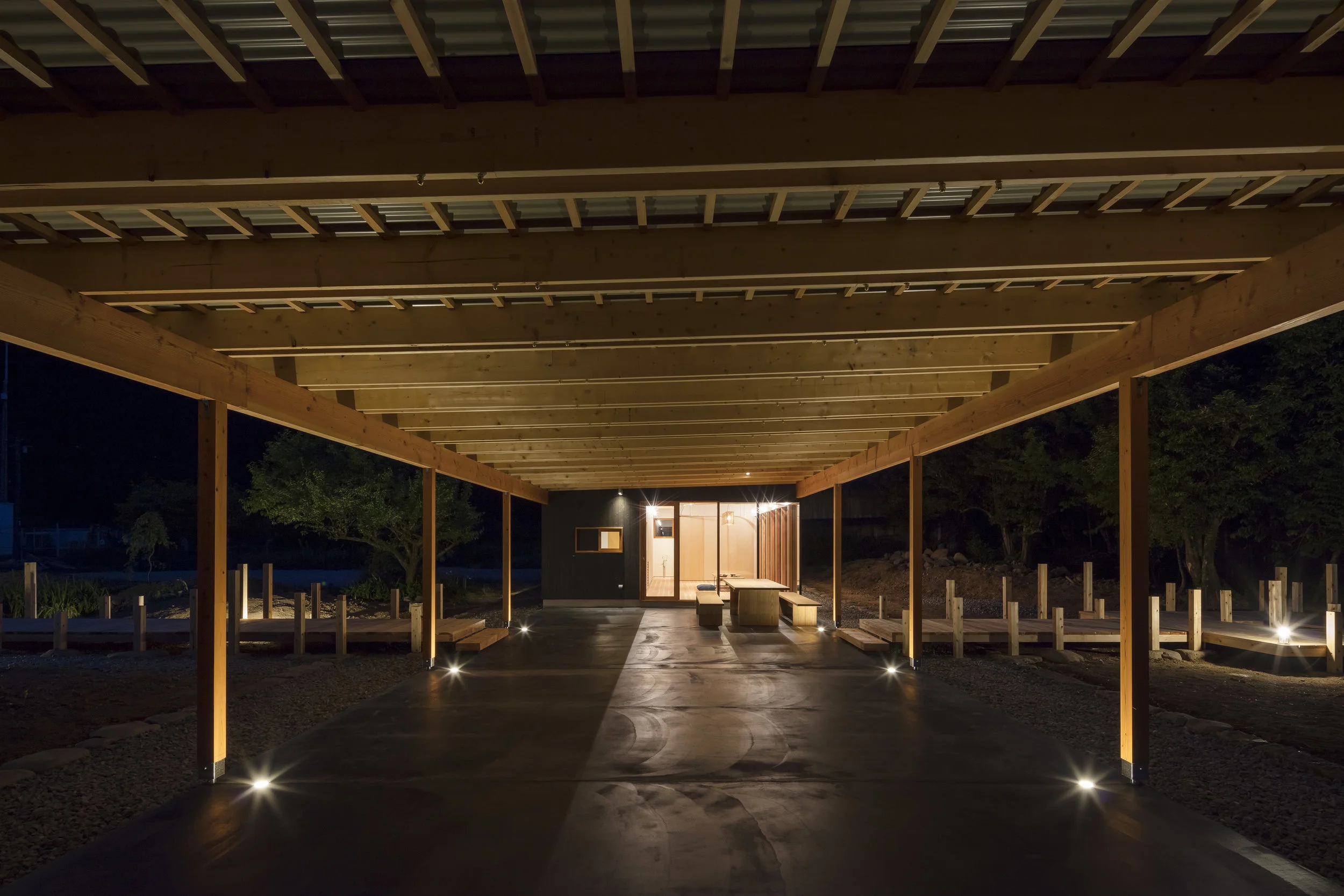 arbol-guesthouse-roof.jpg