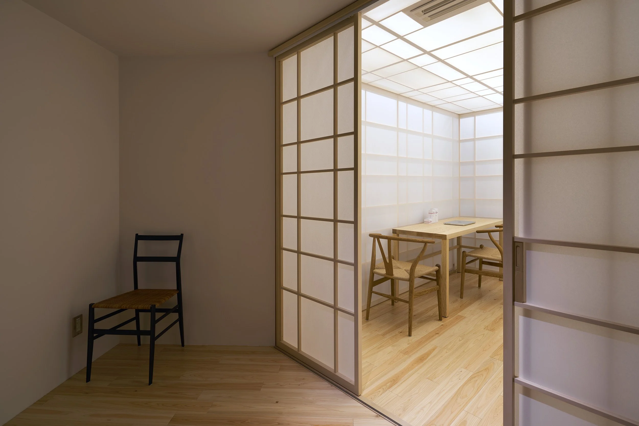 clinic in aoyama001.jpg