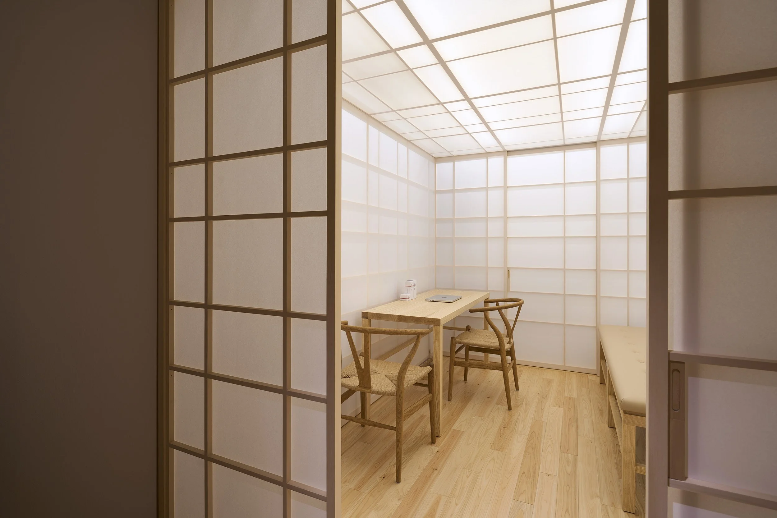 clinic in aoyama003.jpg