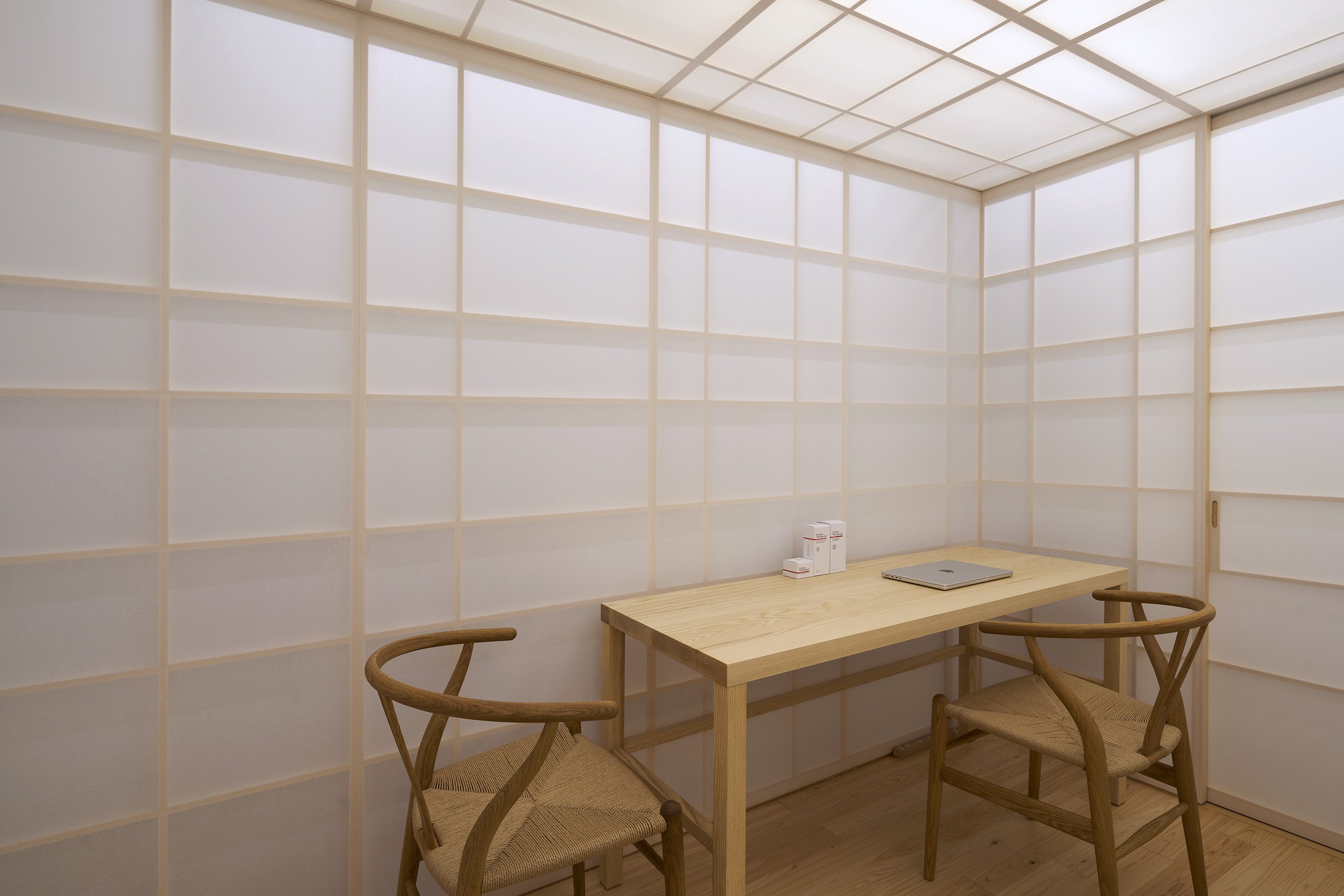 clinic in aoyama007.jpg