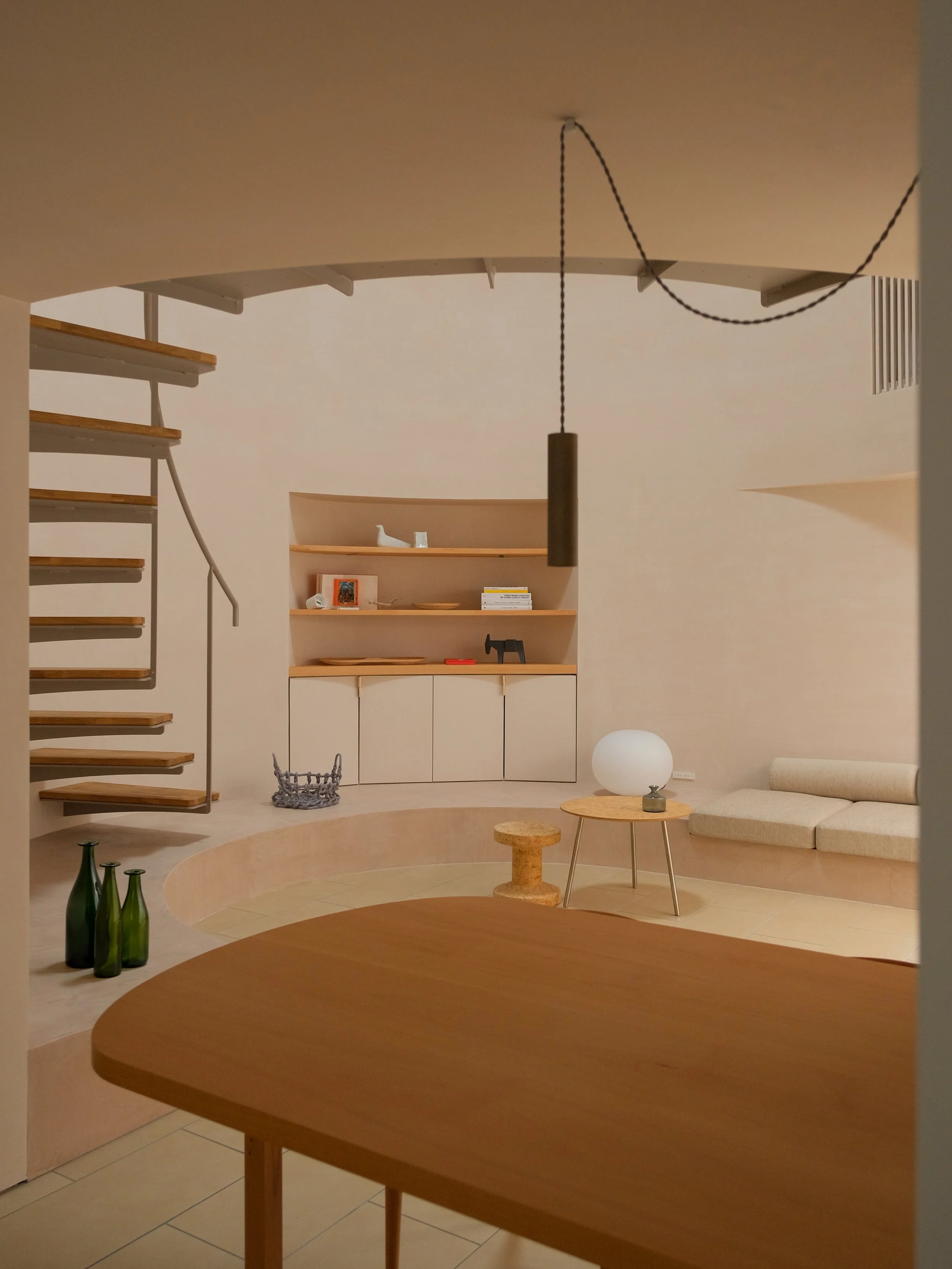 ［architect］House in Shukugawa　ドーム型空間が包み込む、心から安らぐ洞窟のような居場所