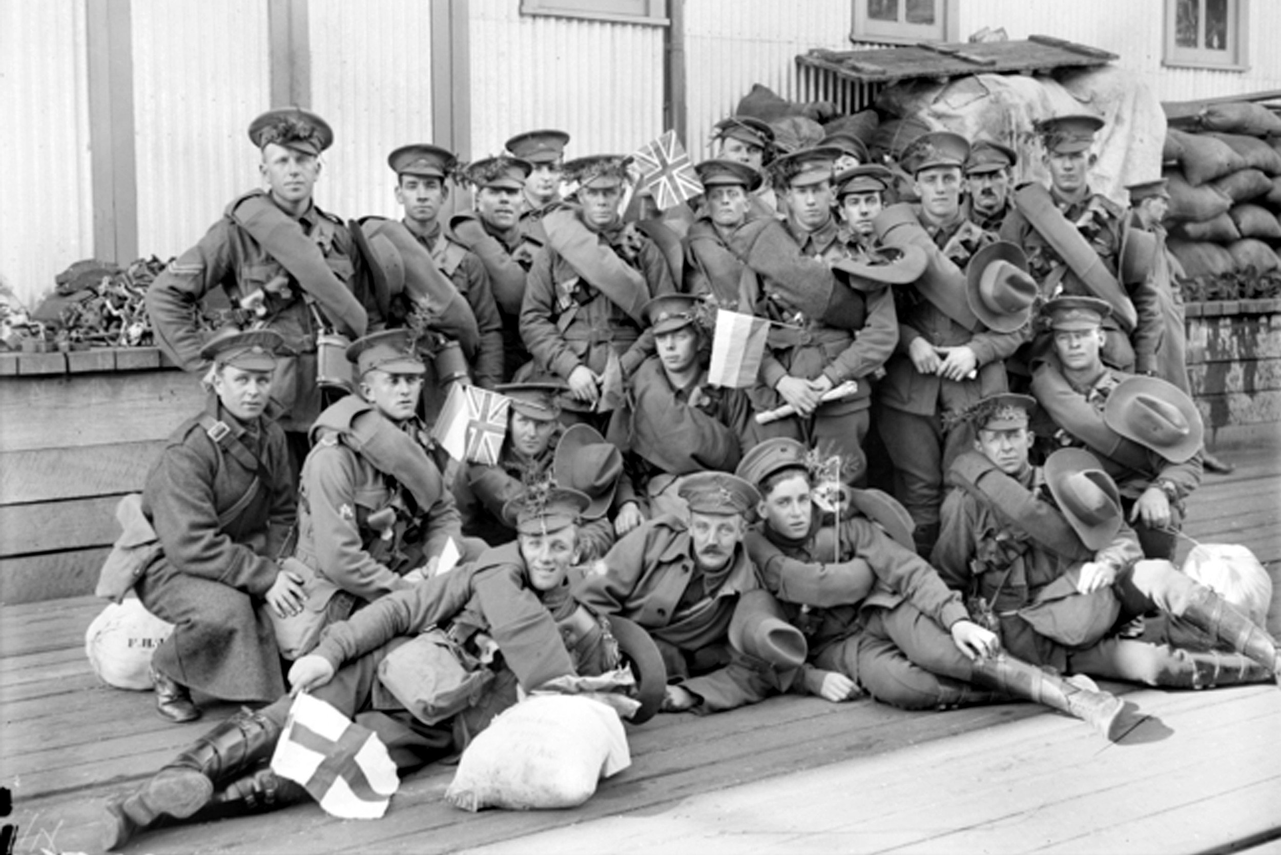  Port Melbourne, 1 August 1916 (WW1). Some of the soldiers have sprigs of wattle in their caps. Image courtesy of the Australian War Memorial. 