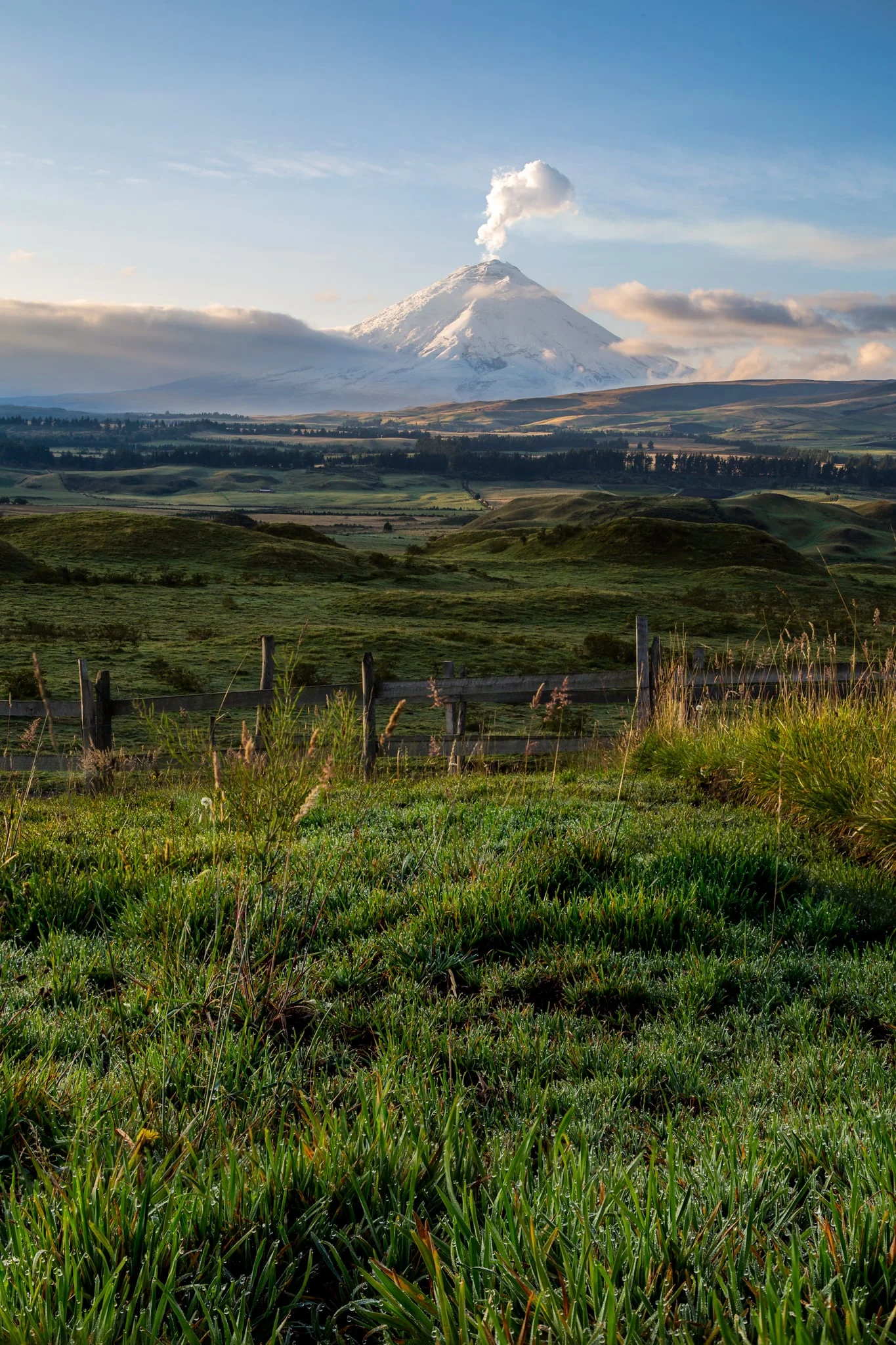 Cotopaxi_sunrise.jpg