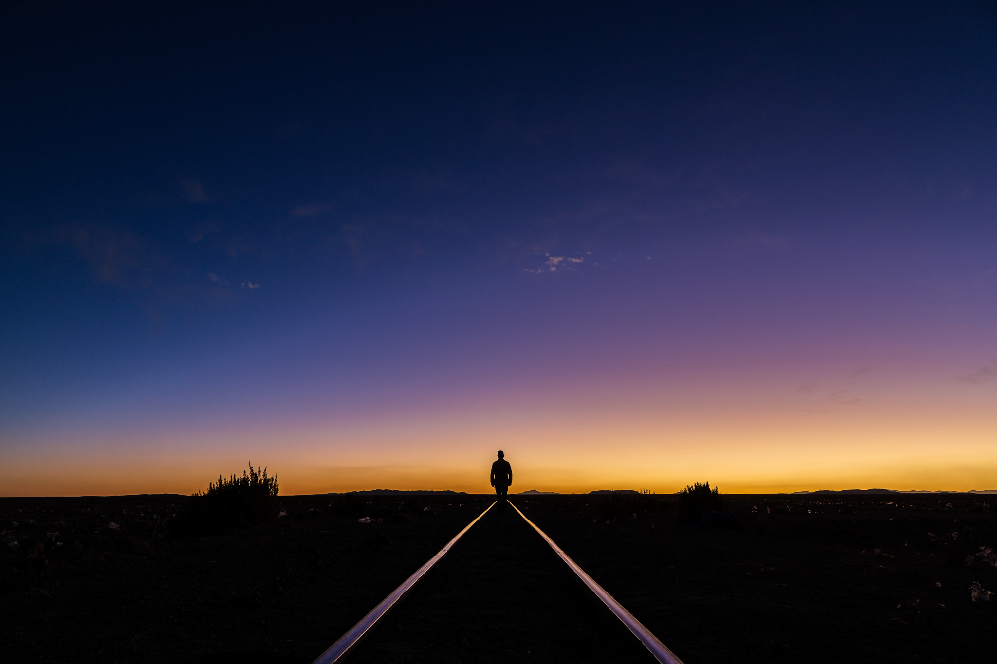 Uyuni_traintracks.png