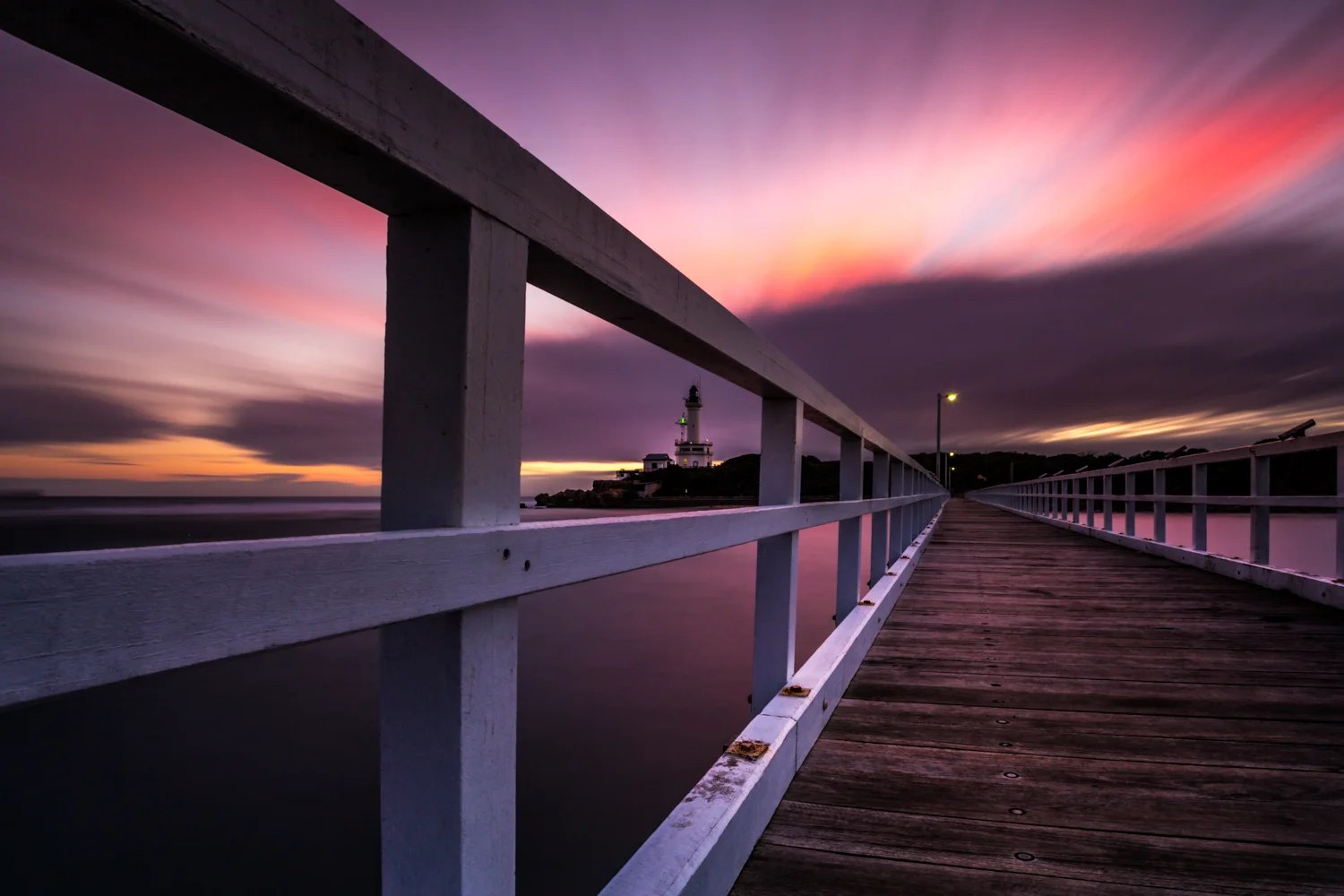 Point_lonsdale_pier_lighthouse.jpg