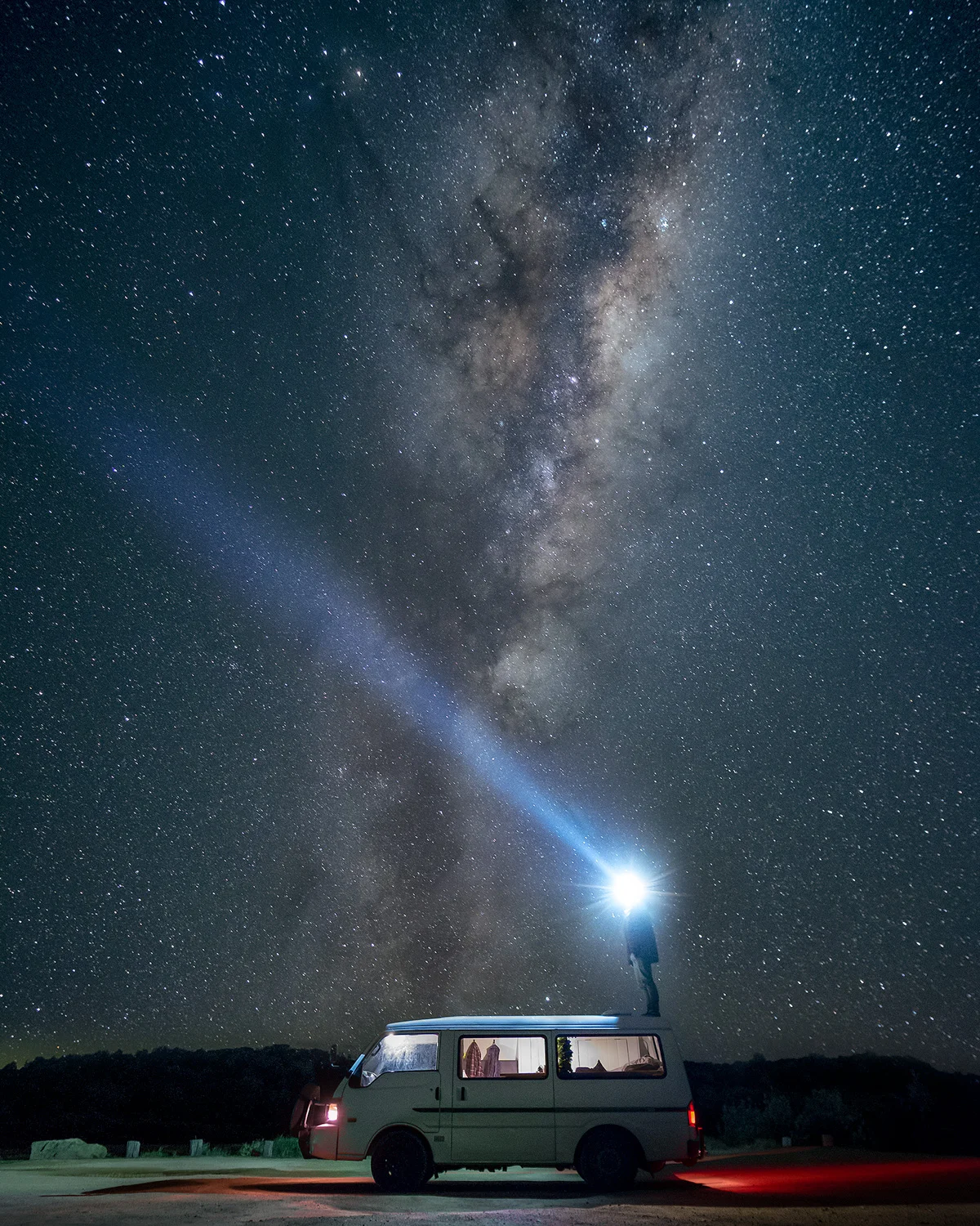 van_milkyway01.jpg