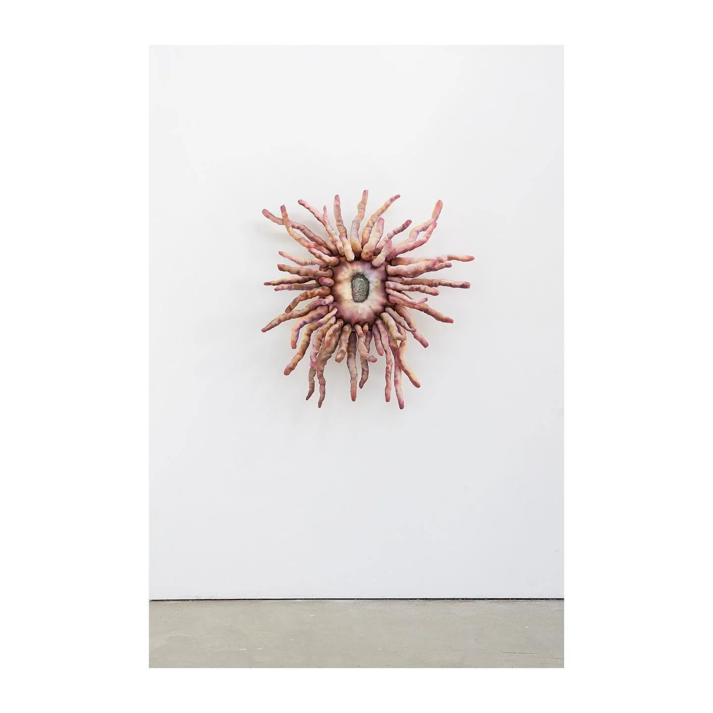 One of the pieces I made over the last few months is this one, Fruiting_Body.006. I had the pleasure of exhibiting it in ‘Dawn on your skin’ a duo show with Katya Tsareva @katyatsareva_artist curated by Anzhela Popova @anzhela.c