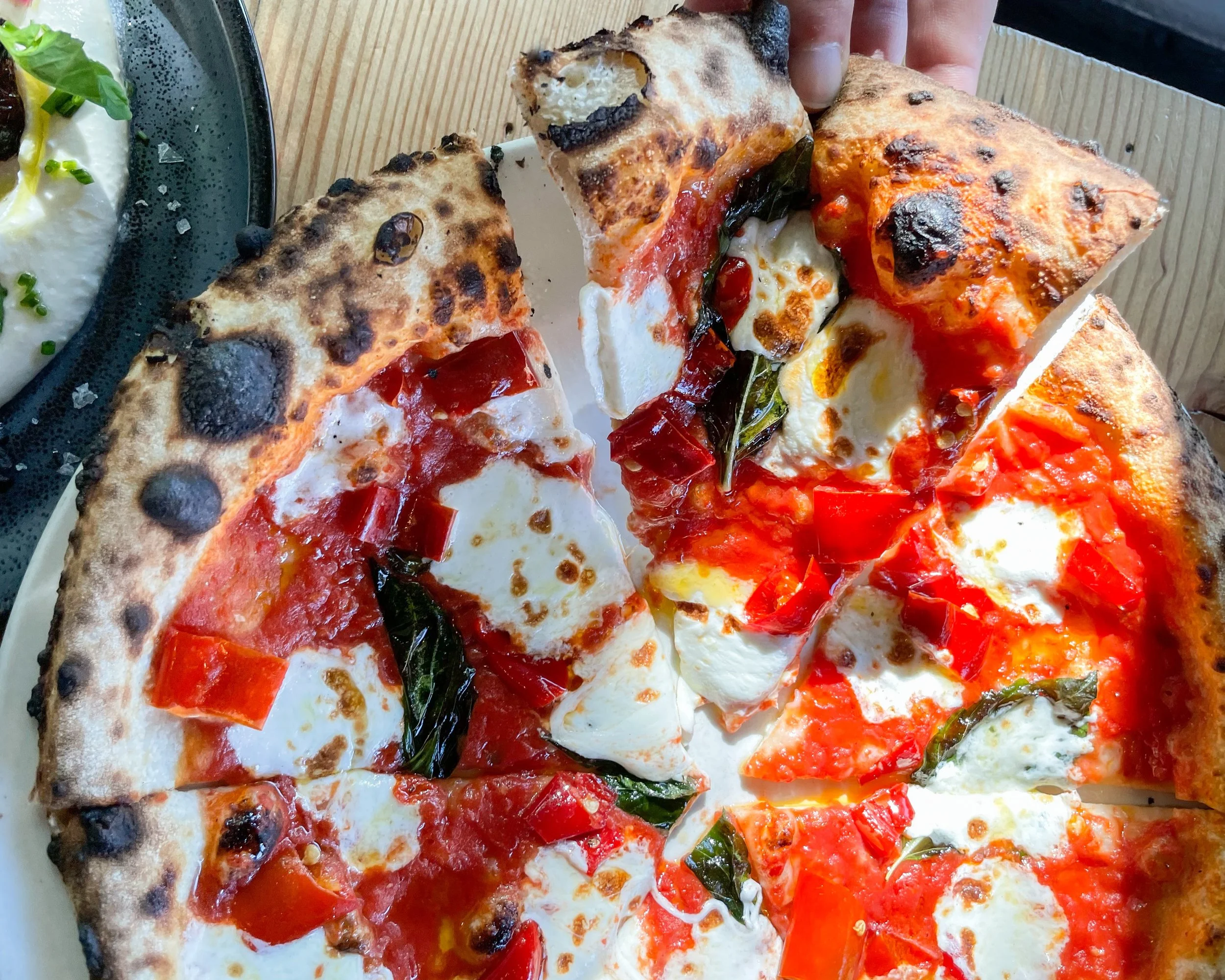 KEN'S ARTISAN PIZZA