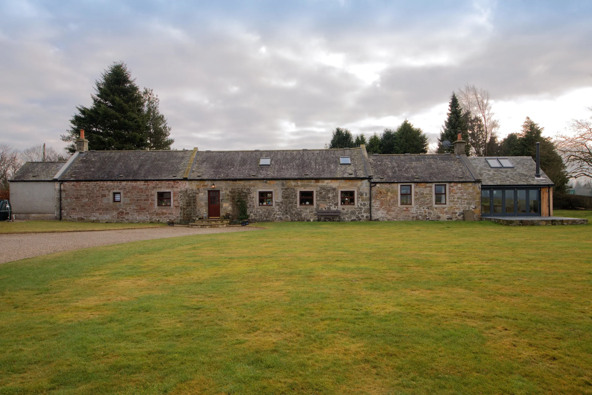 kinross front elevation.jpg