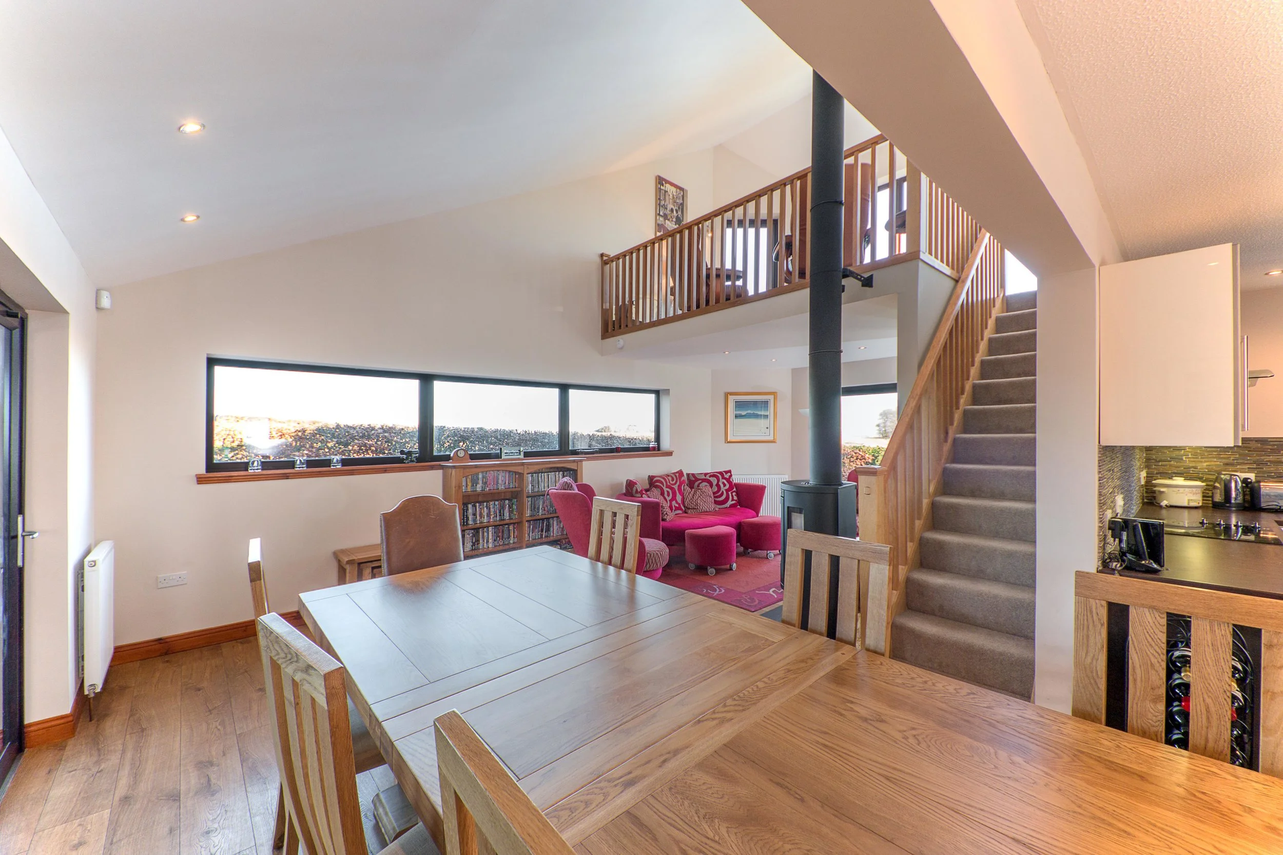 diningroom to livingroom.jpg