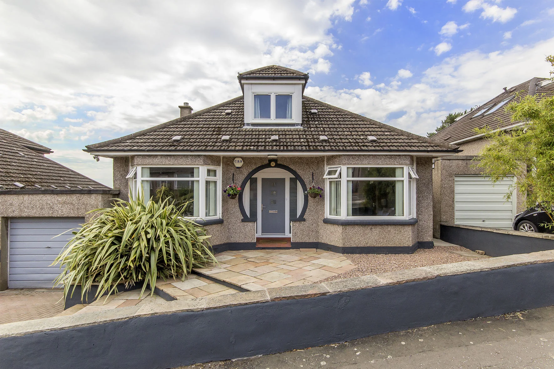 Image 31 - Front.jpg