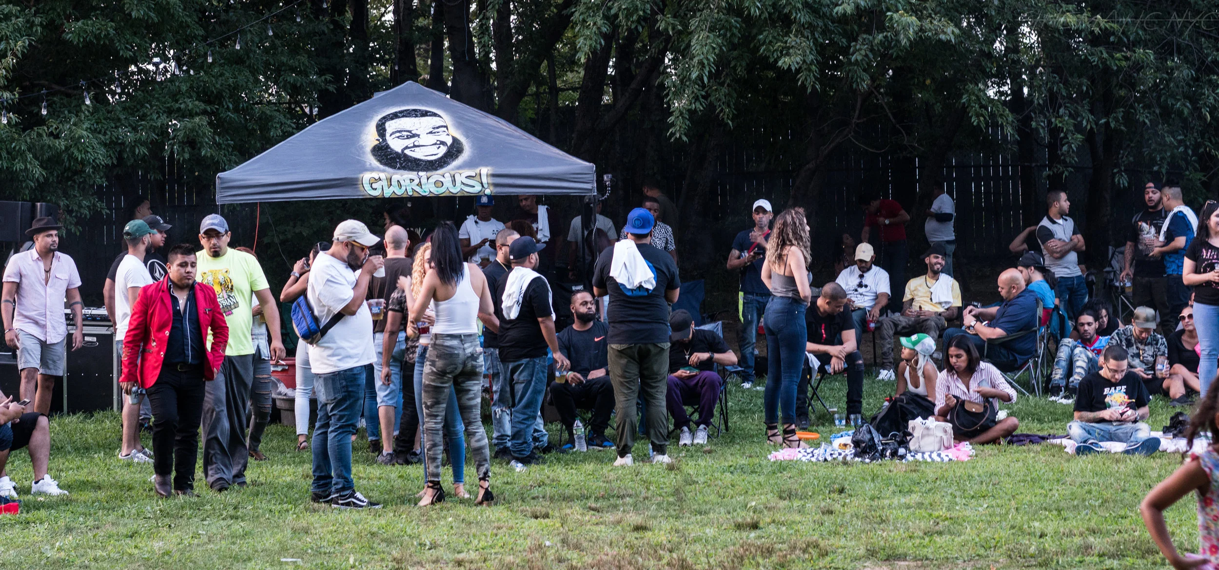 LastHoodBQ17-06127.jpg