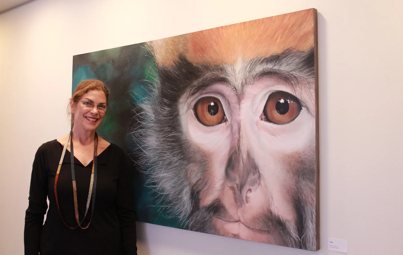 ROBIN HUFFMAN AND FRIDA, A JUVINILE PATAS MONKEY. ACRYLIC ON CANVAS. IMAGE THANKS TO© ROBIN HUFFMAN