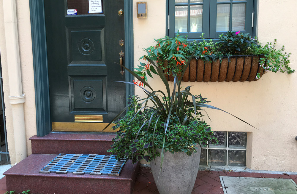 windowbox-philadelphia-landscaping.jpg