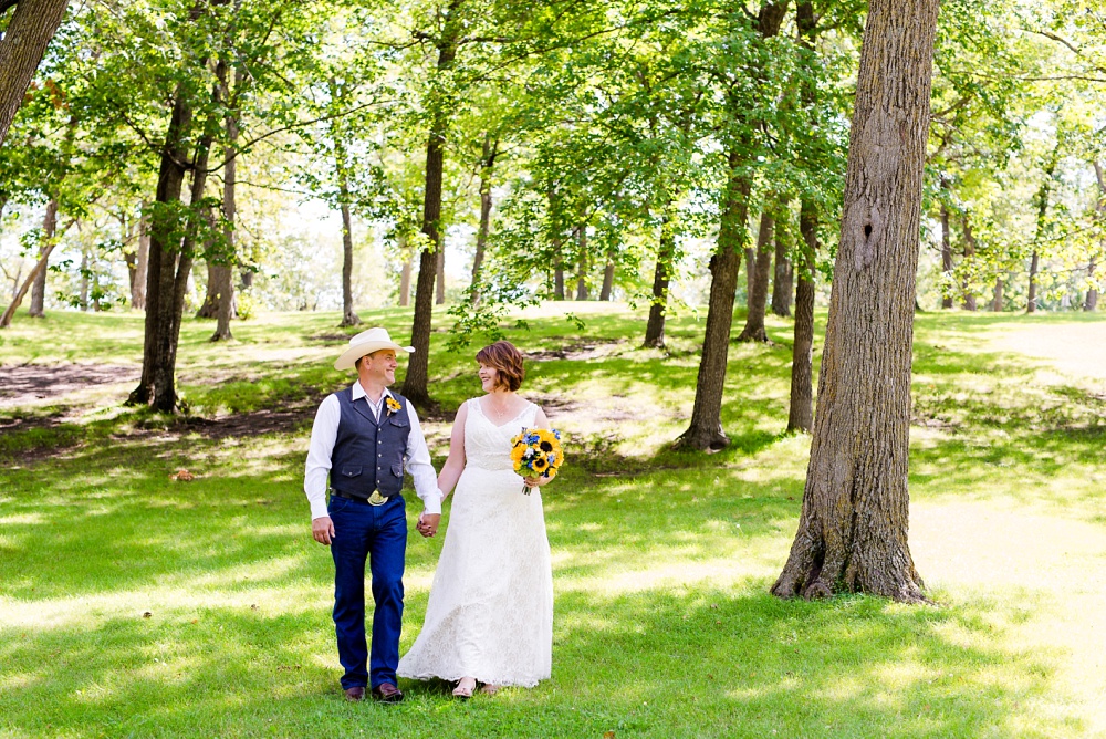 Detroit Lakes, MN Country Styled Wedding at Trinity Lutheran Church &amp; Holmes Ballroom Photographed by Amber Langerud Photography | bride &amp; groom portraits
