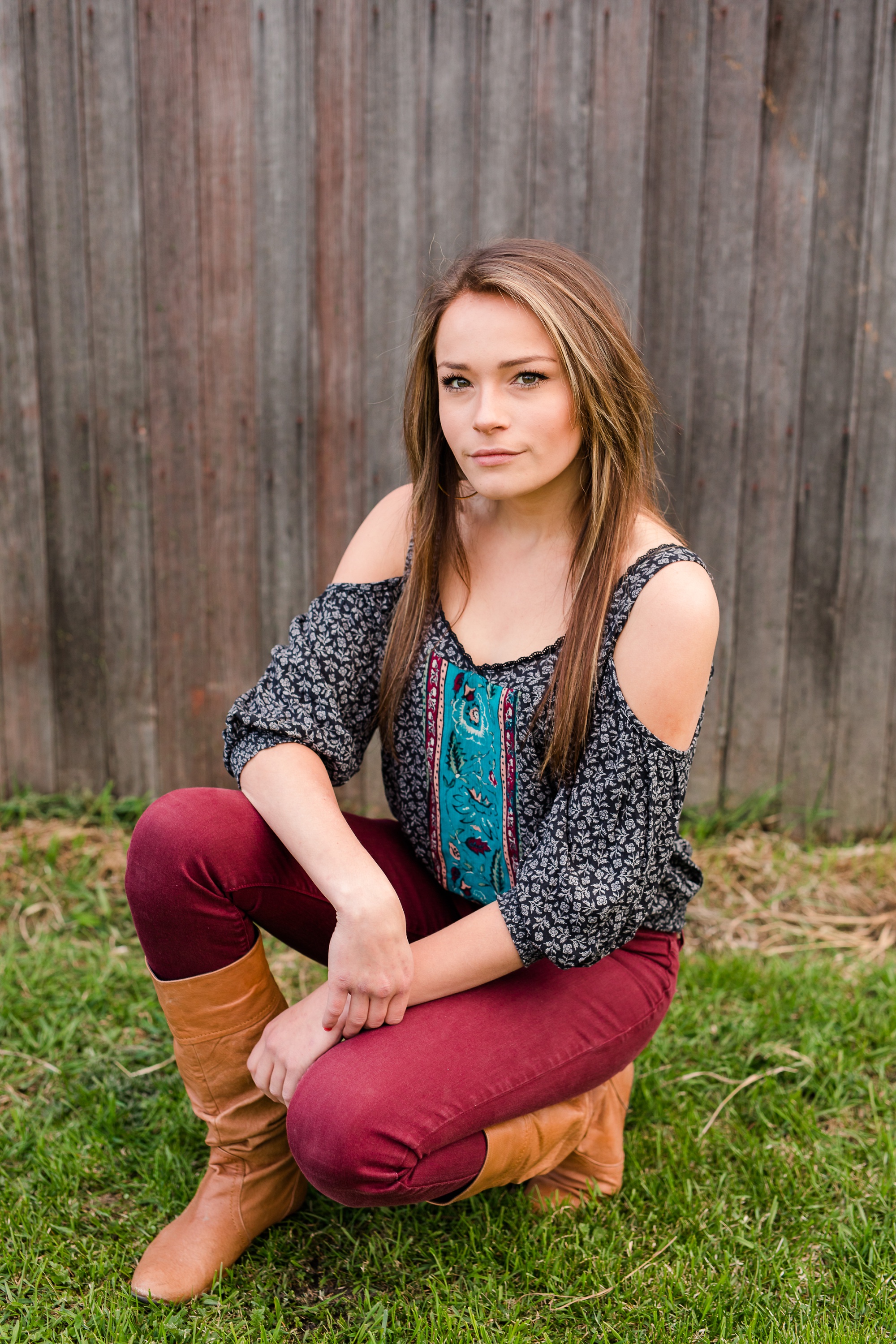 Country & Gold Sequin Backdrop Styled Senior Session near Audubon, MN by Amber Langerud Photography | Anna Donner