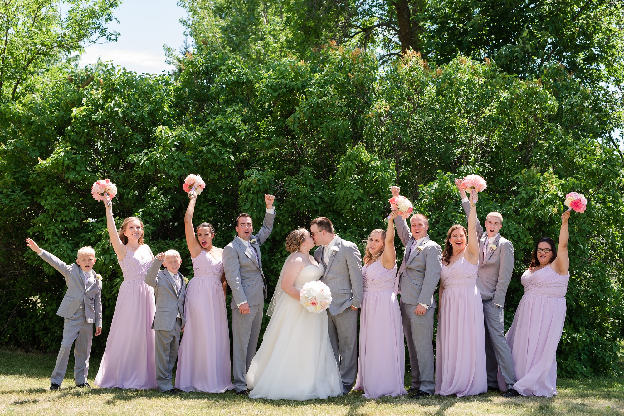 Lake Park Lutheran Church and Holiday Inn Detroit Lakes, Lakeside Wedding by Amber Langerud Photography | Vanessa & Eric