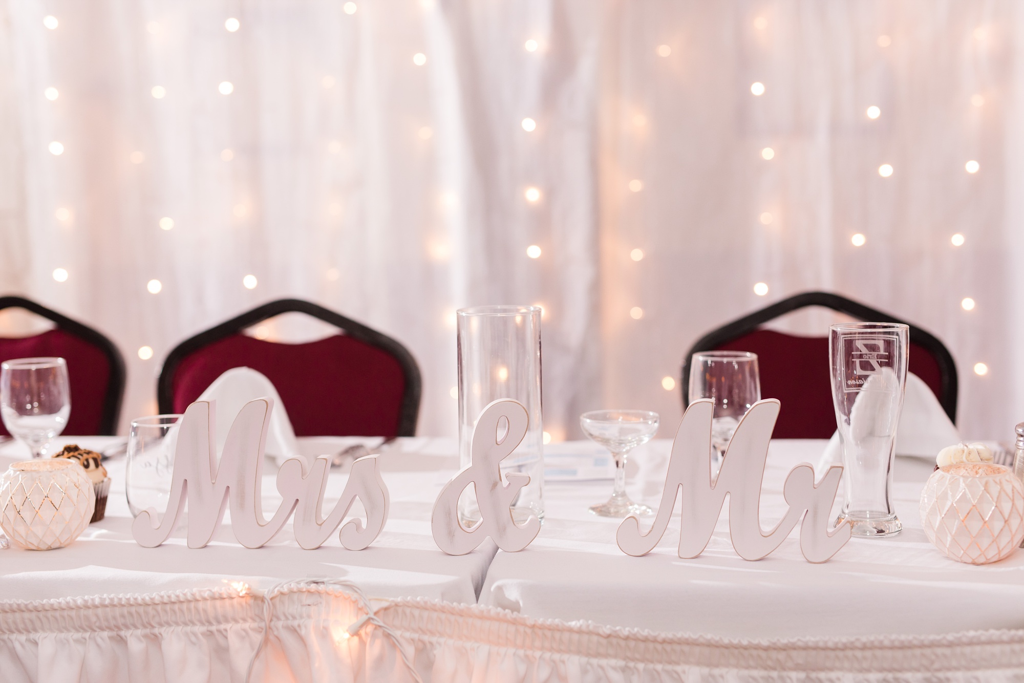 Lake Park Lutheran Church and Holiday Inn Detroit Lakes, Lakeside Wedding by Amber Langerud Photography | Vanessa & Eric