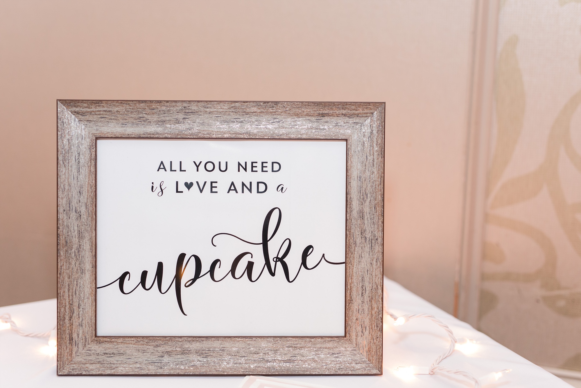Lake Park Lutheran Church and Holiday Inn Detroit Lakes, Lakeside Wedding by Amber Langerud Photography | Vanessa & Eric