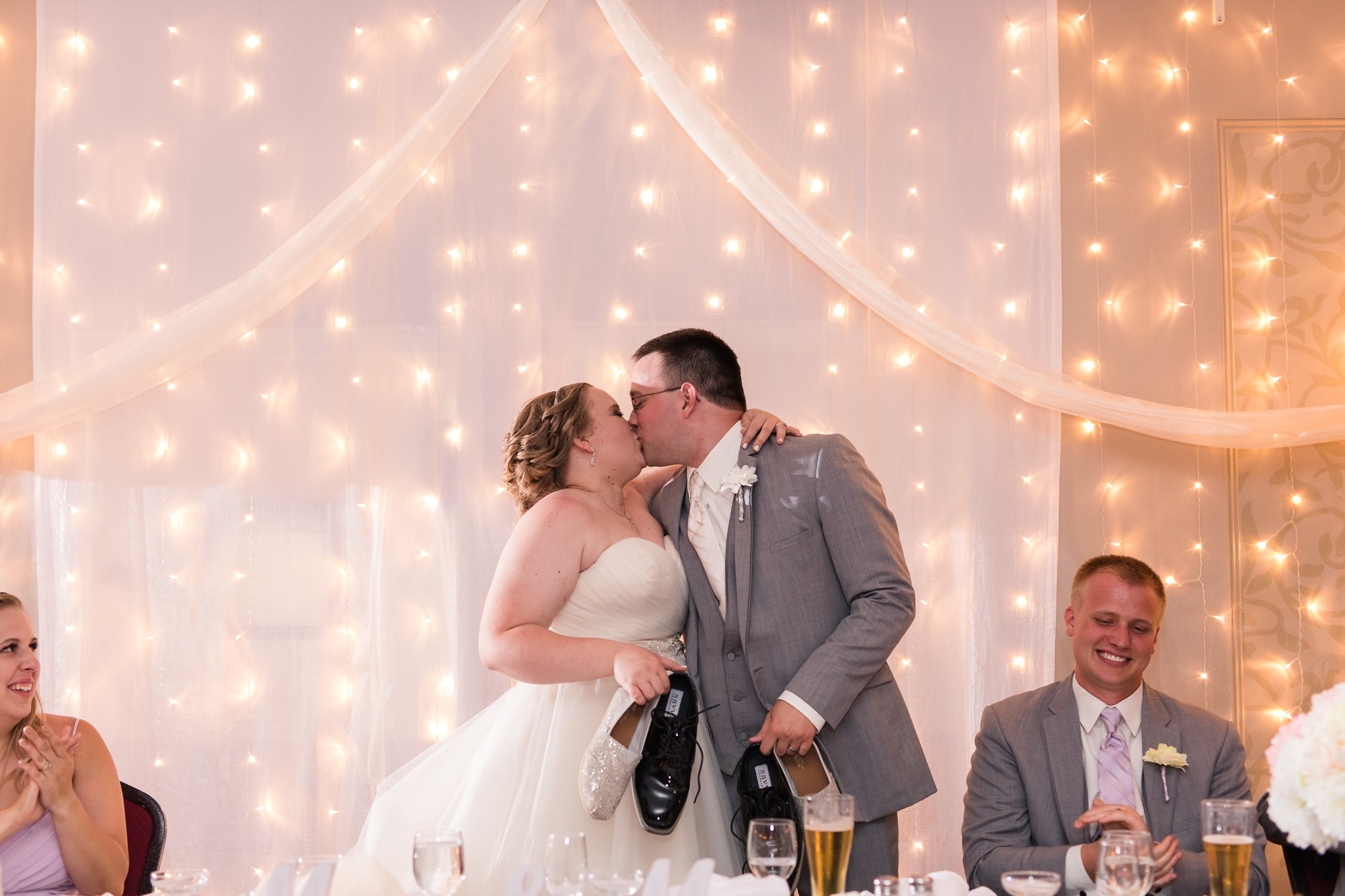 Lake Park Lutheran Church and Holiday Inn Detroit Lakes, Lakeside Wedding by Amber Langerud Photography | Vanessa & Eric