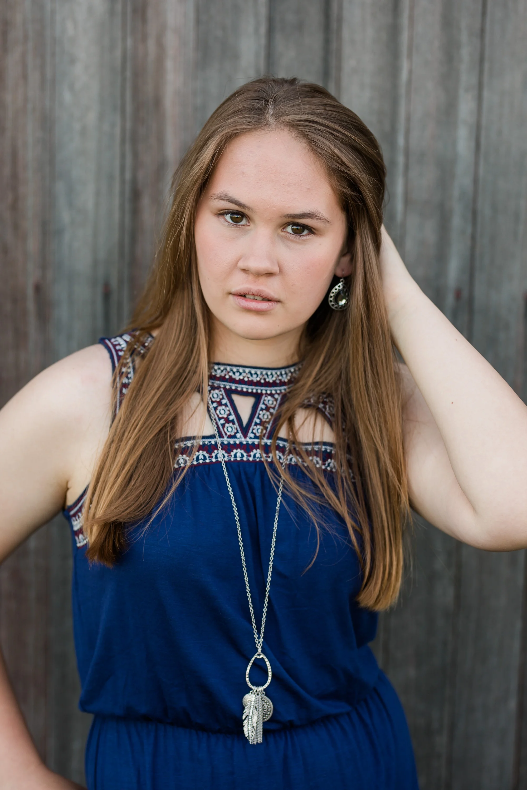 Country Styled Senior Session with Horses near Audubon, MN | Hannah